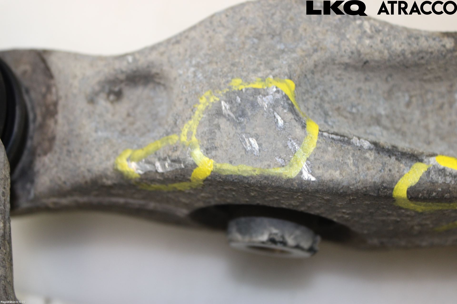 Volvo V90 17->> Bärarm Fram Undre Vä