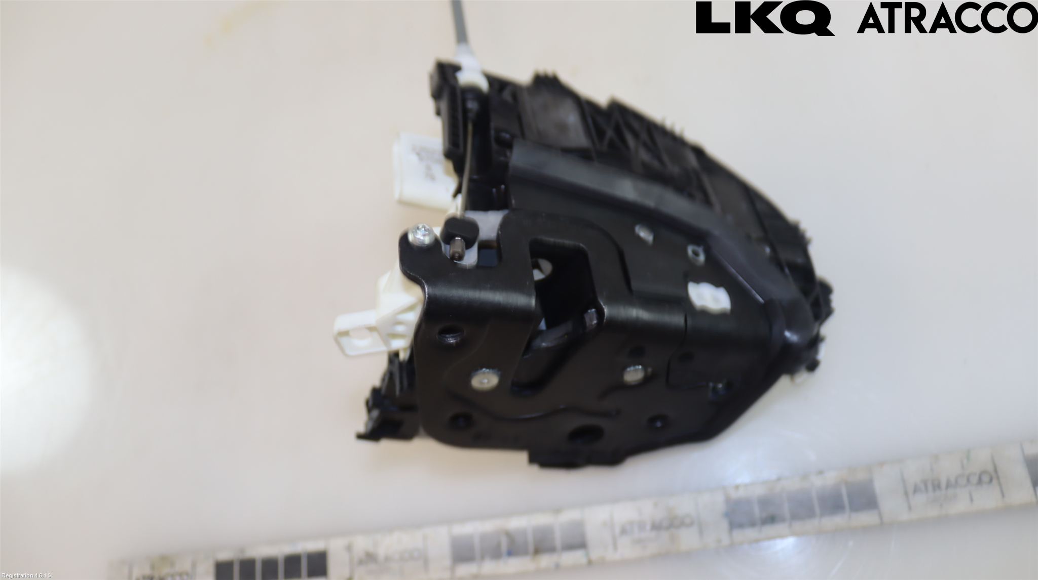 Audi A4/S4 B9 20- Låskista-Dörrlås