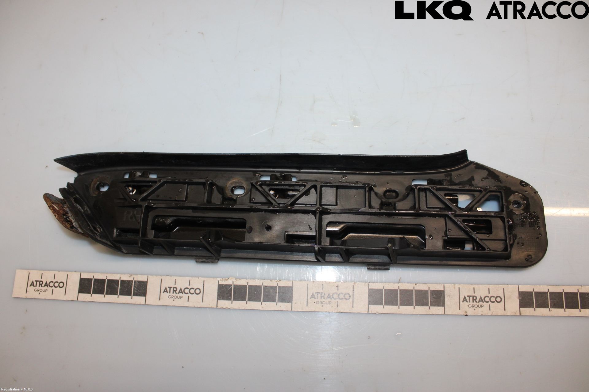 Volkswagen VW CADDY      04-10 Stötfångarfäste Fram Hö