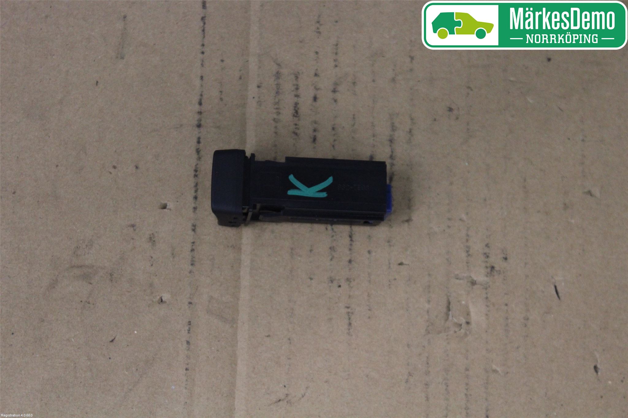 Toyota COROLLA 19- Strömställare Stolvärme