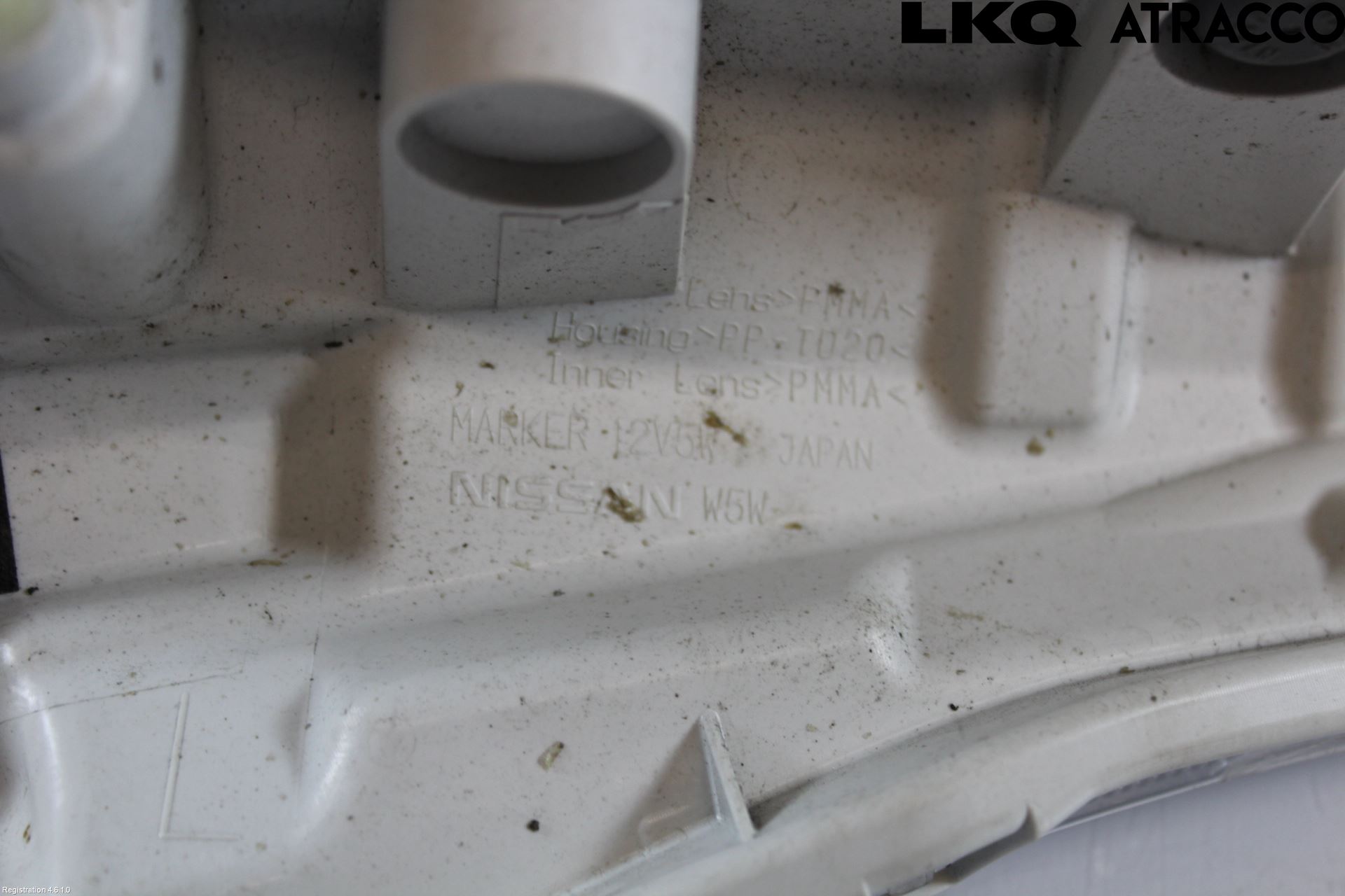 Nissan LEAF 11-17 Strålkastare Vänster