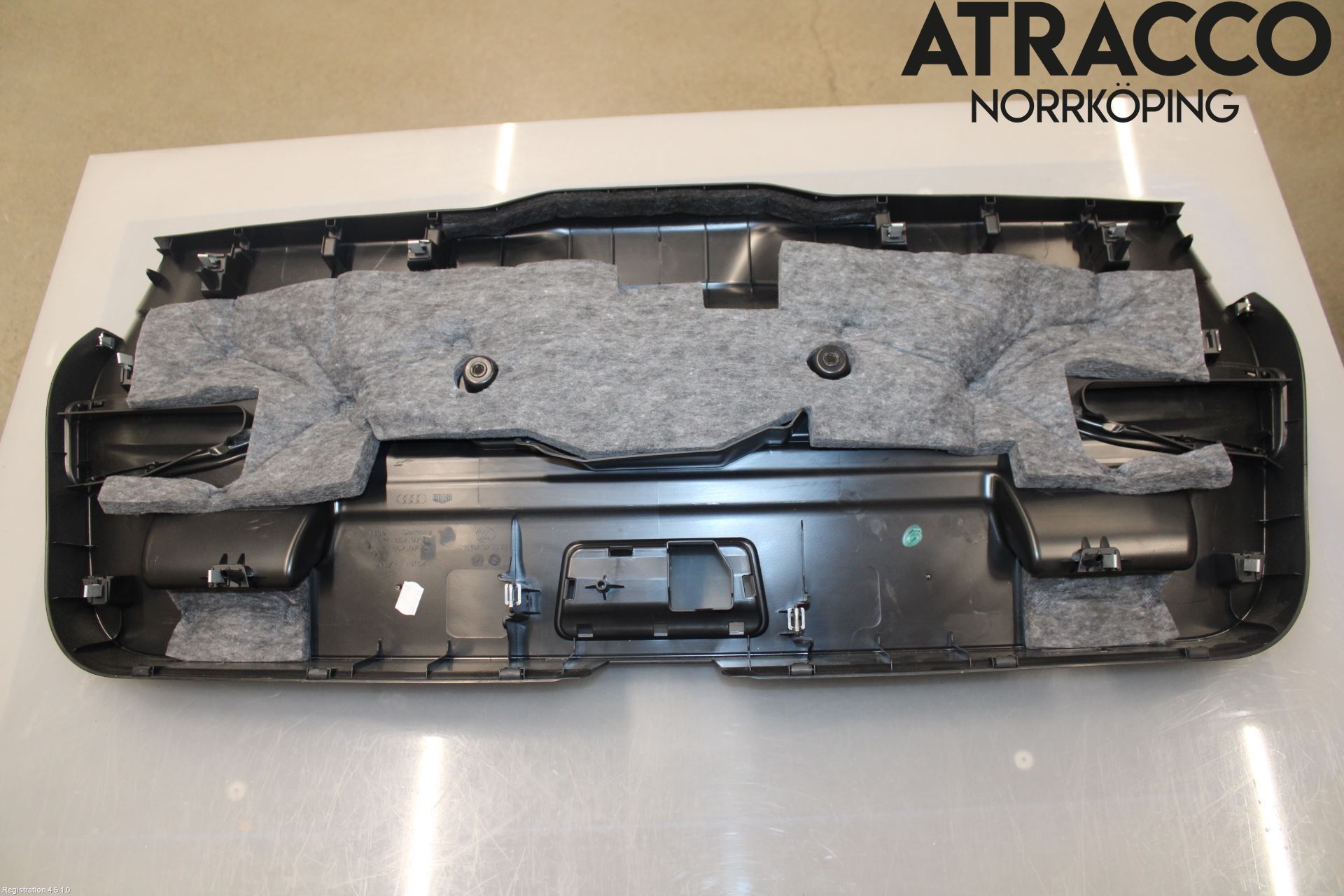 Audi A3/S3 8Y 21- Inredning Bakluckeklädsel