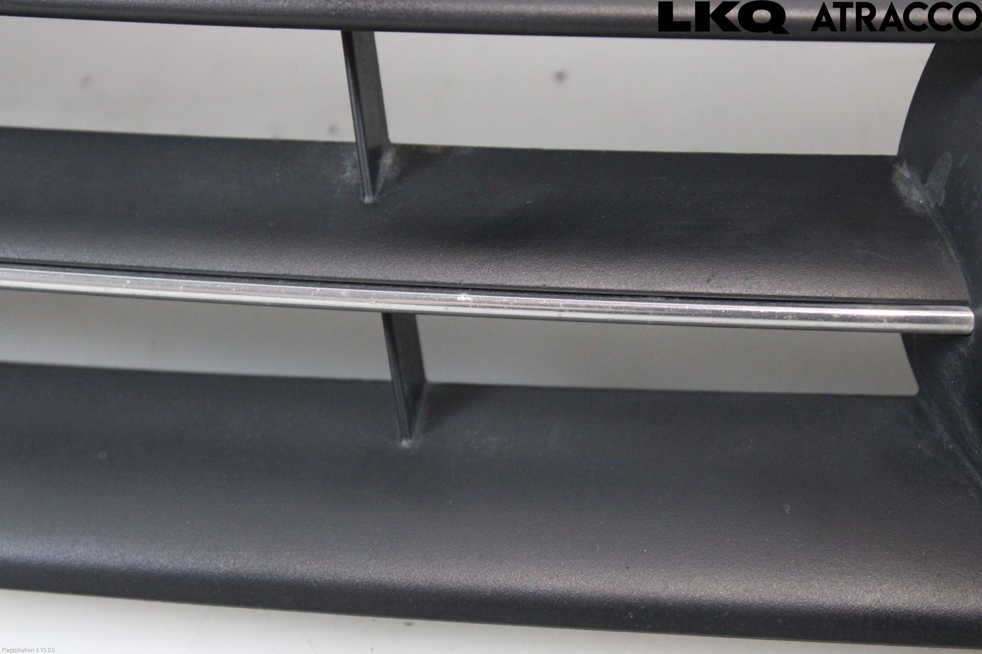 Volkswagen VW POLO 10-17 Grill Komp