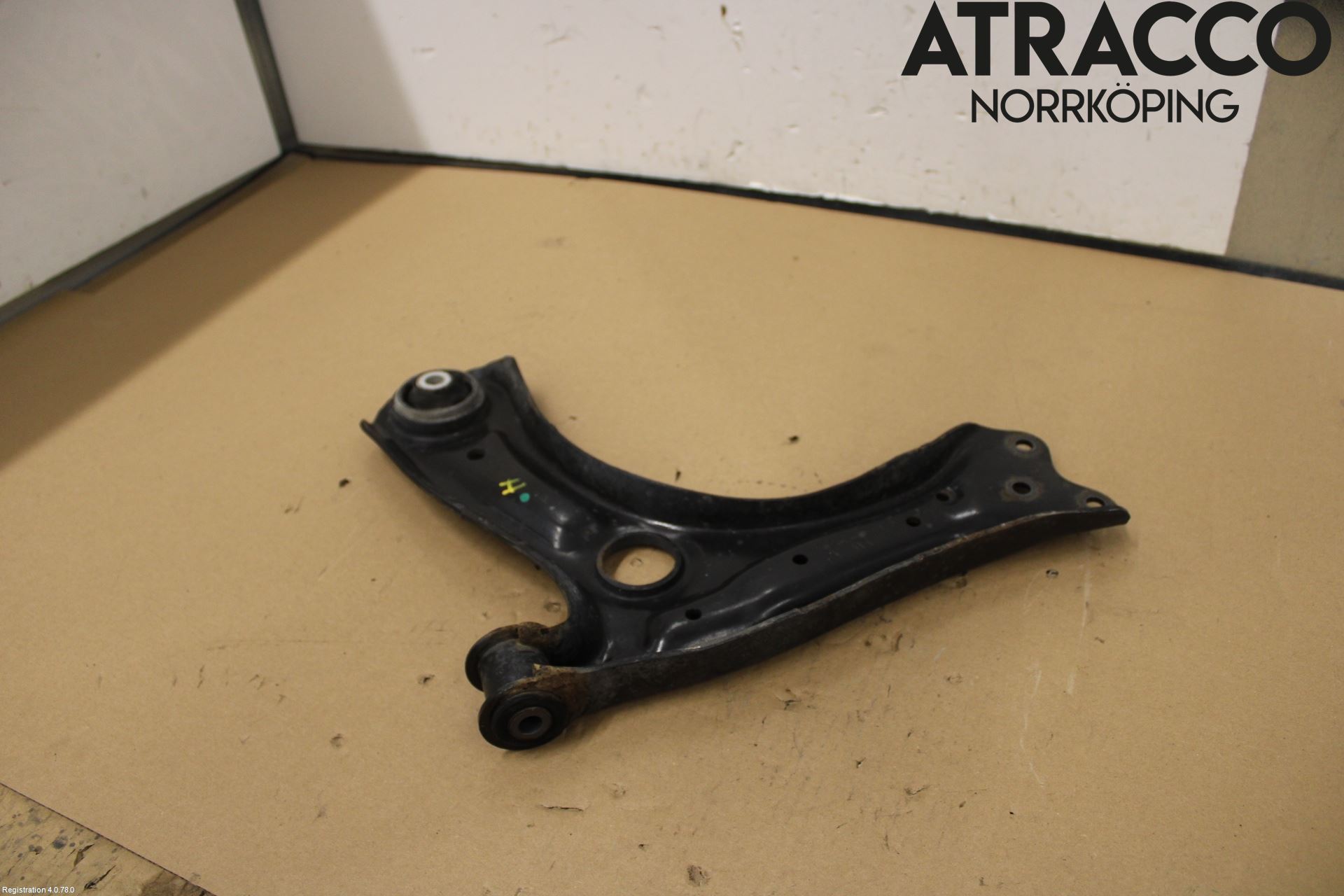 Volkswagen VW POLO 10-17 Bärarm Fram Undre Hö