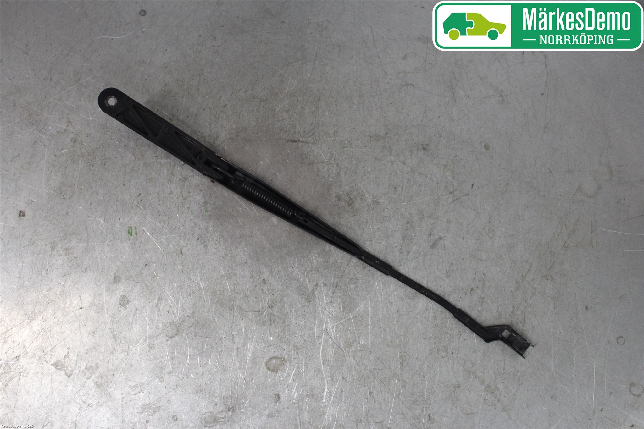 Volkswagen VW PASSAT 15-19 Torkararm Armar Vindruta