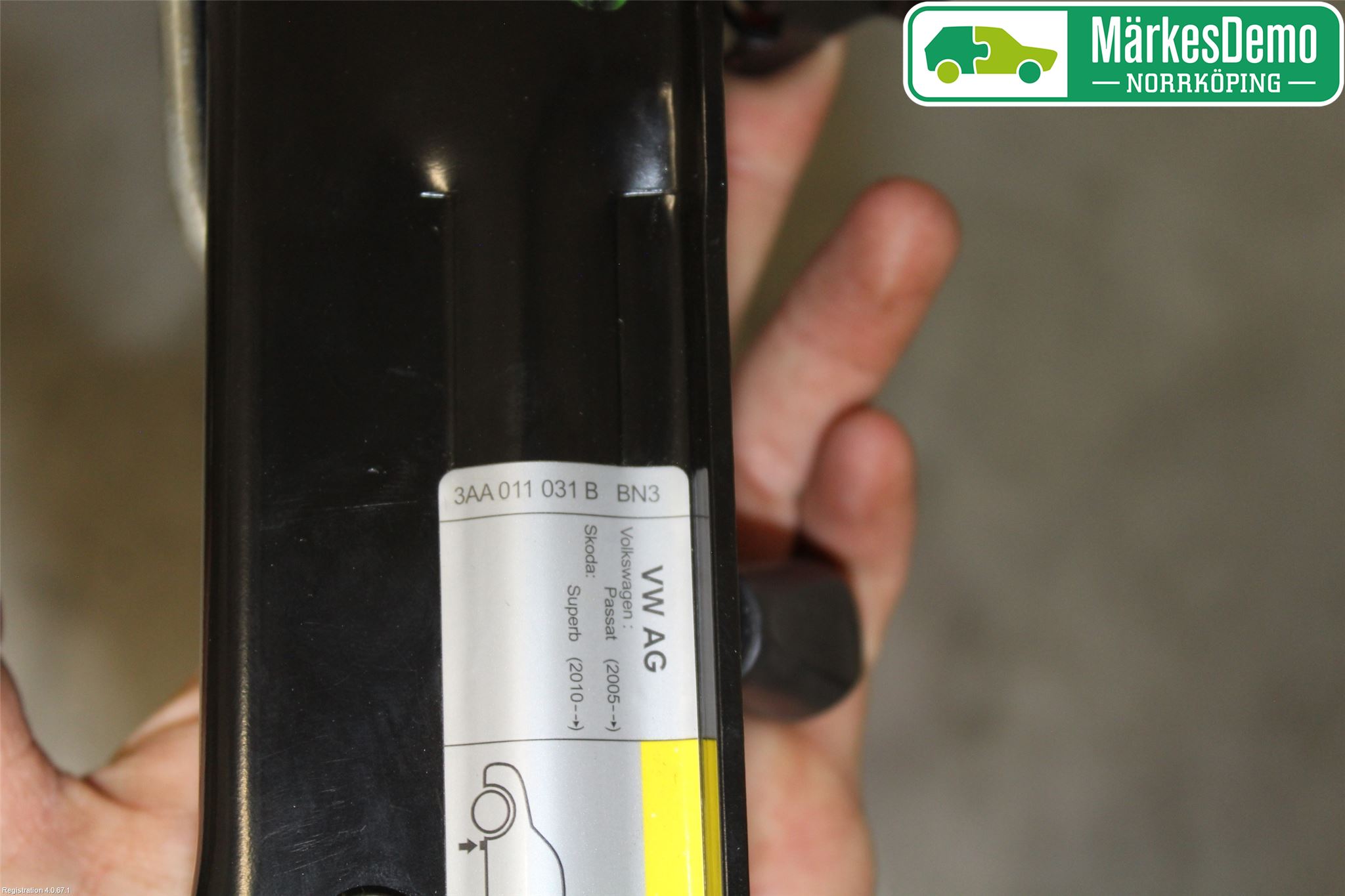 Volkswagen VW PASSAT 11-14 Domkraft