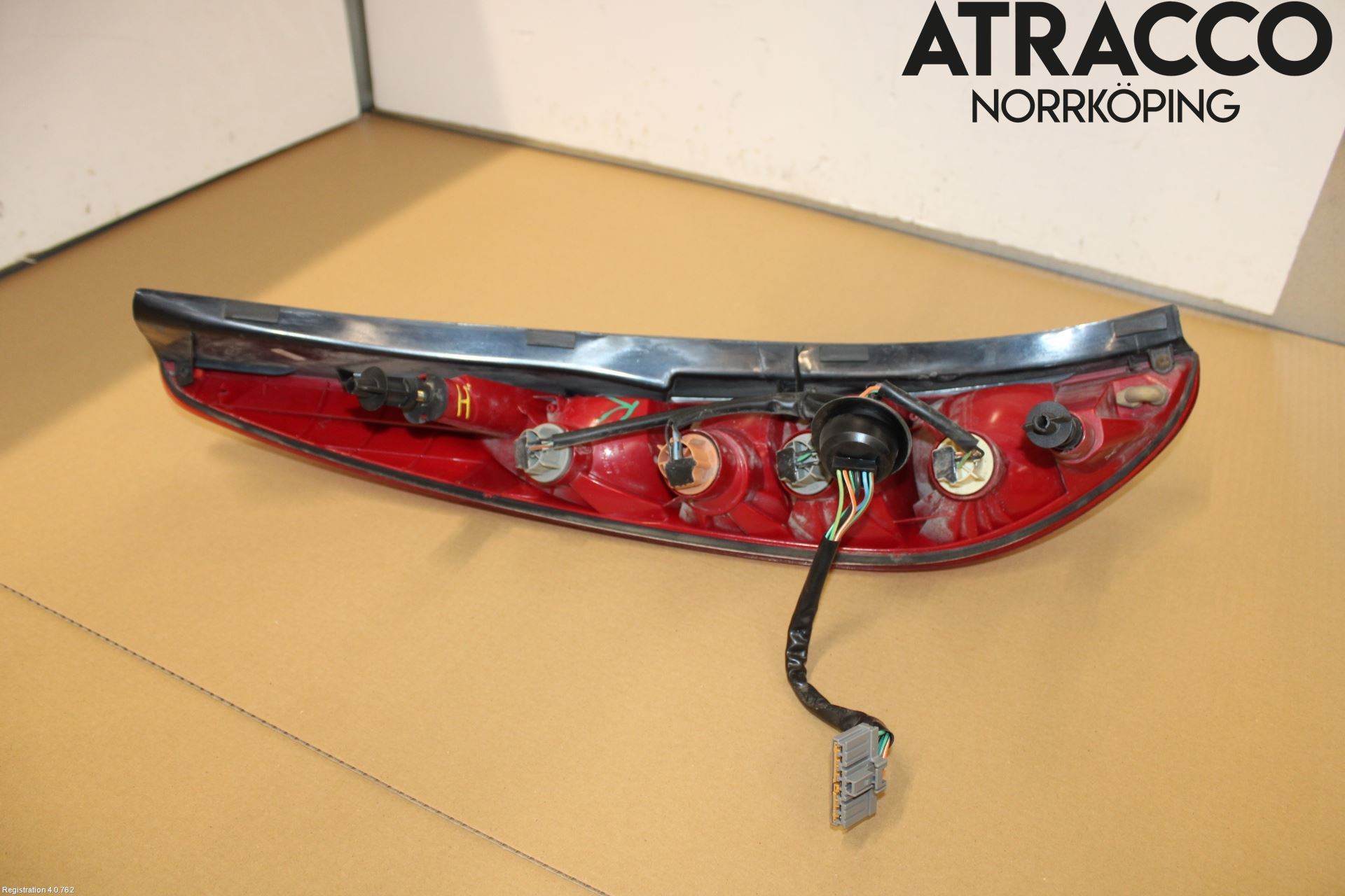 Ford MONDEO     01-06 Bakljus Höger