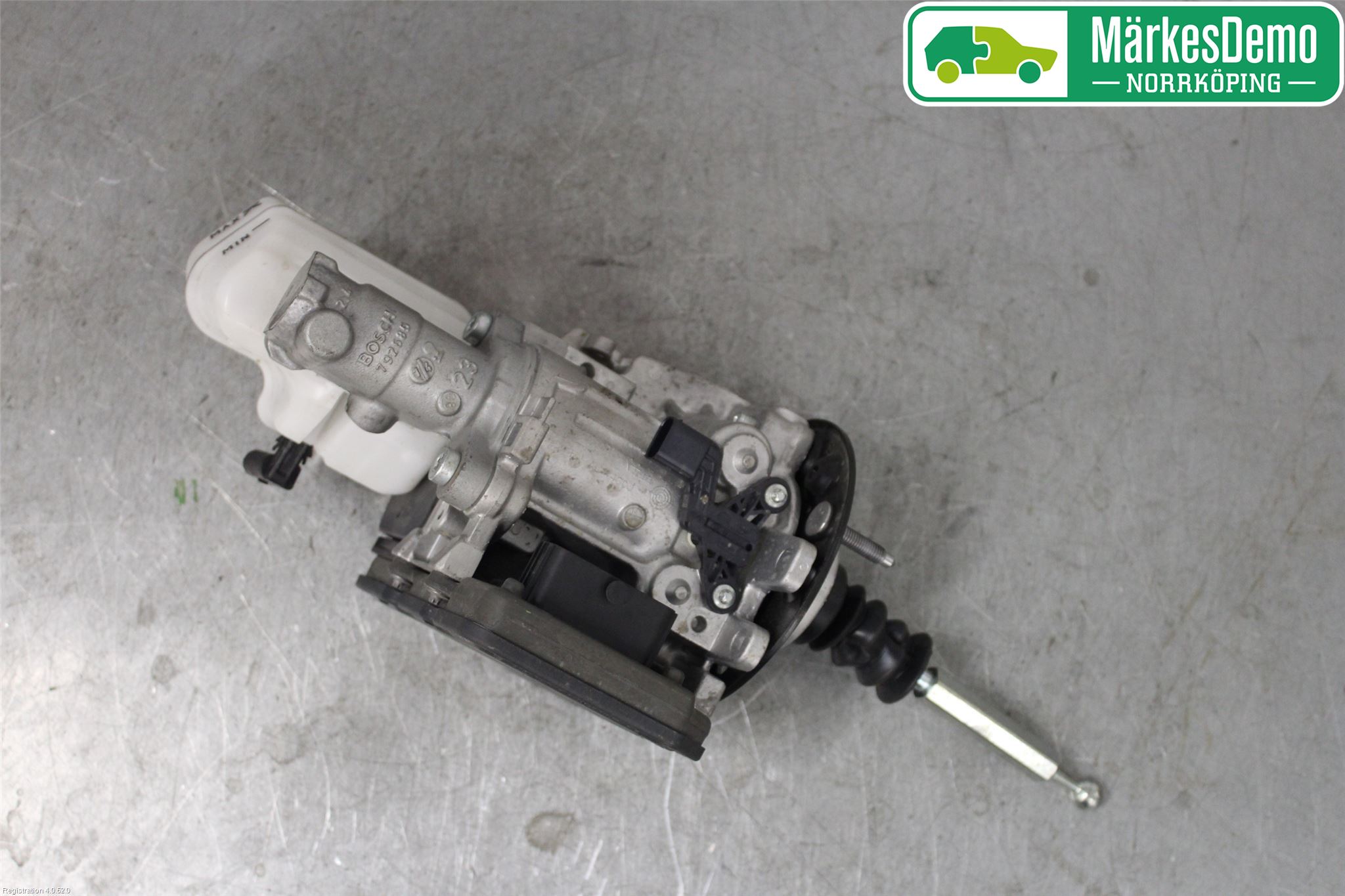 Volkswagen VW PASSAT 15-19 Bromsservo