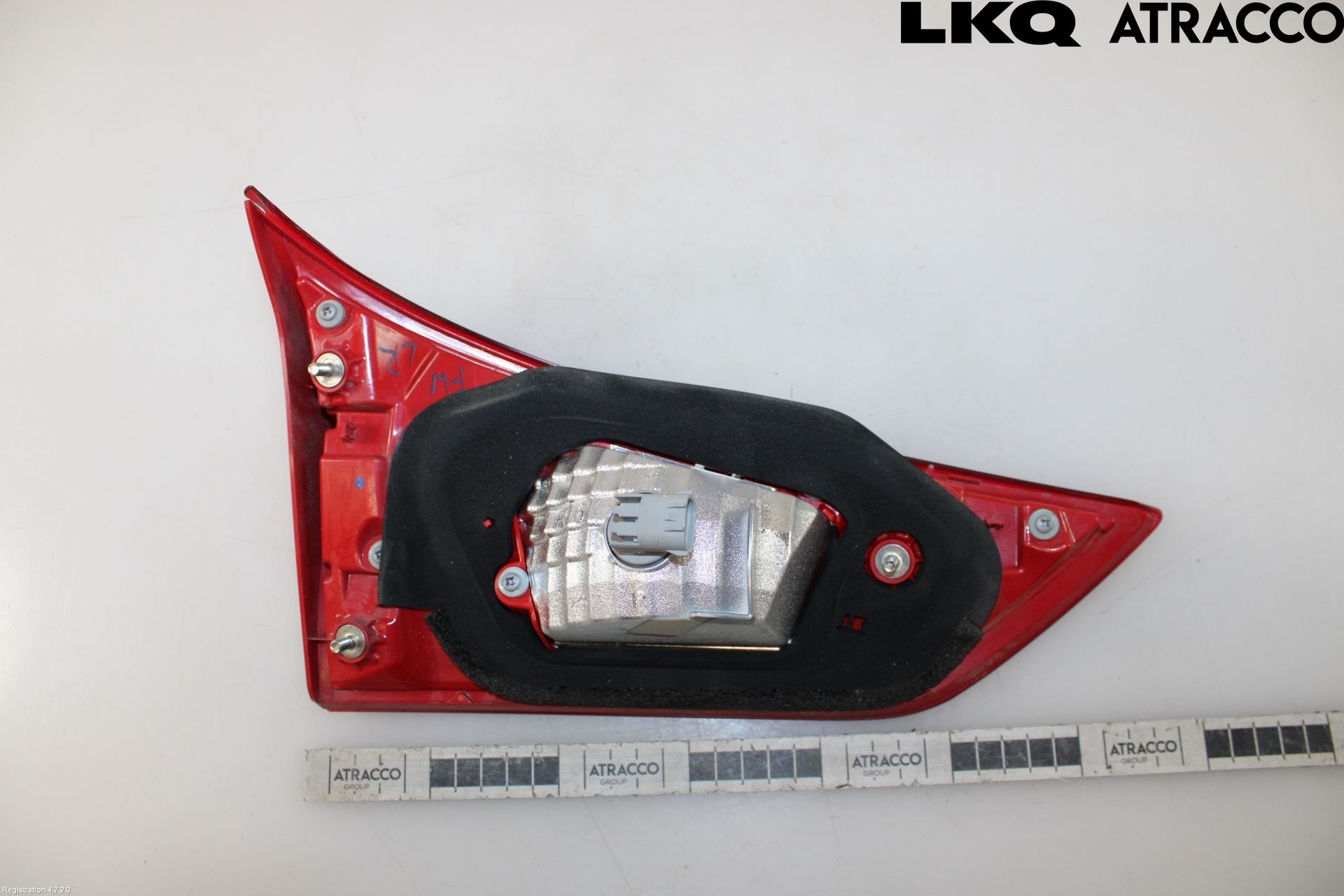 Toyota AURIS 13-19 Bakljus Lucka Hö