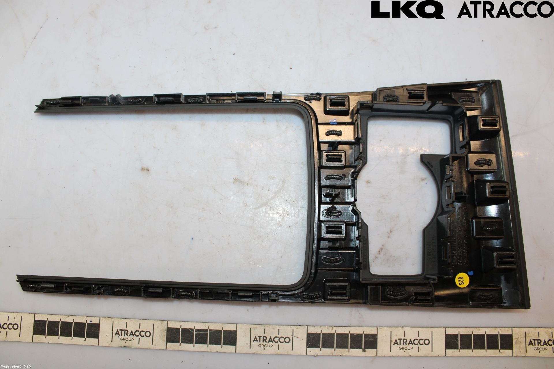 Volkswagen VW TIGUAN 24- Inr Tunnelfack