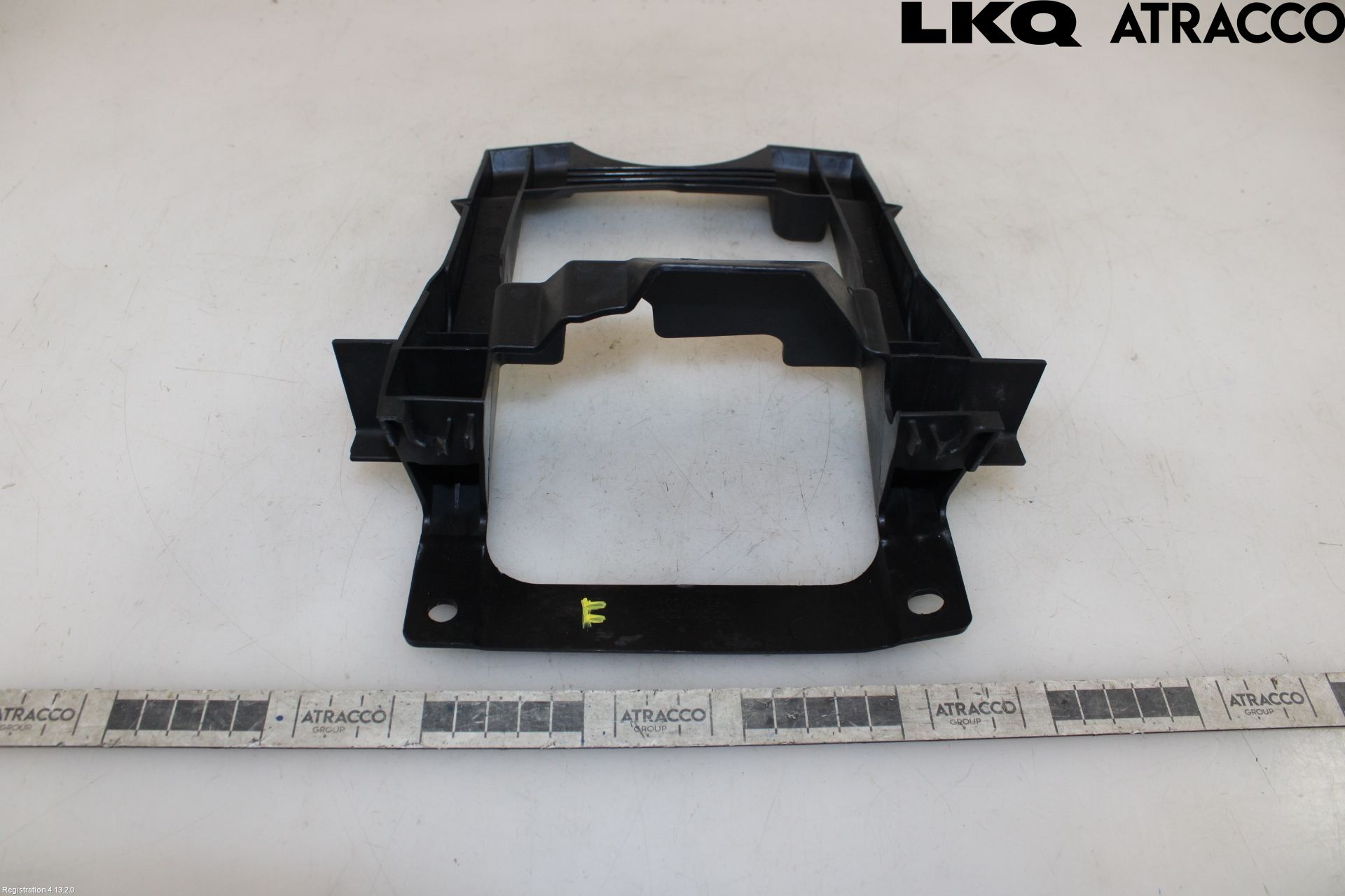 Honda HR-V 15-21 Frontplåt
