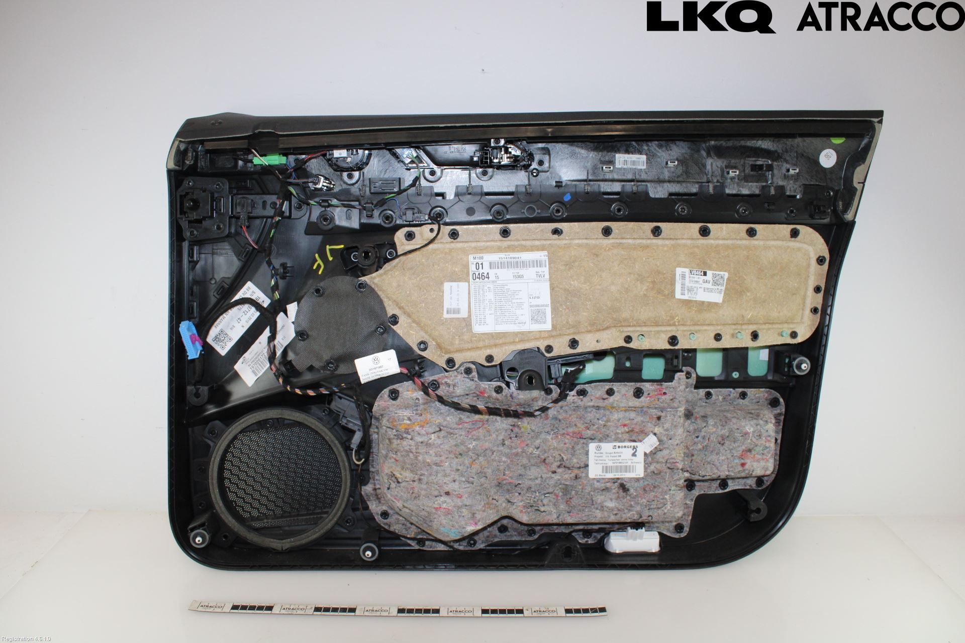 Volkswagen VW PASSAT 15-19 Dörrklädsel Vä