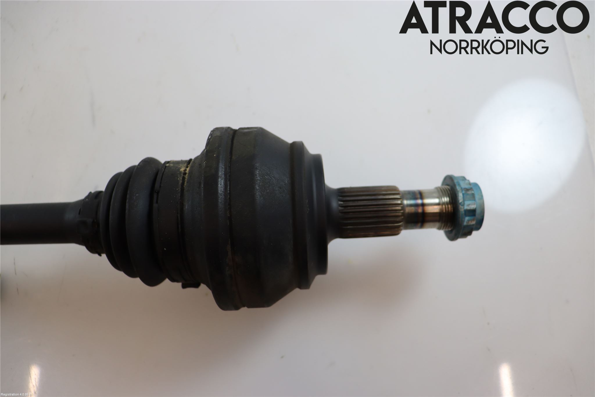 Mercedes-Benz MB E-KLASS (W213) 16-23 Drivaxel Bak Höger