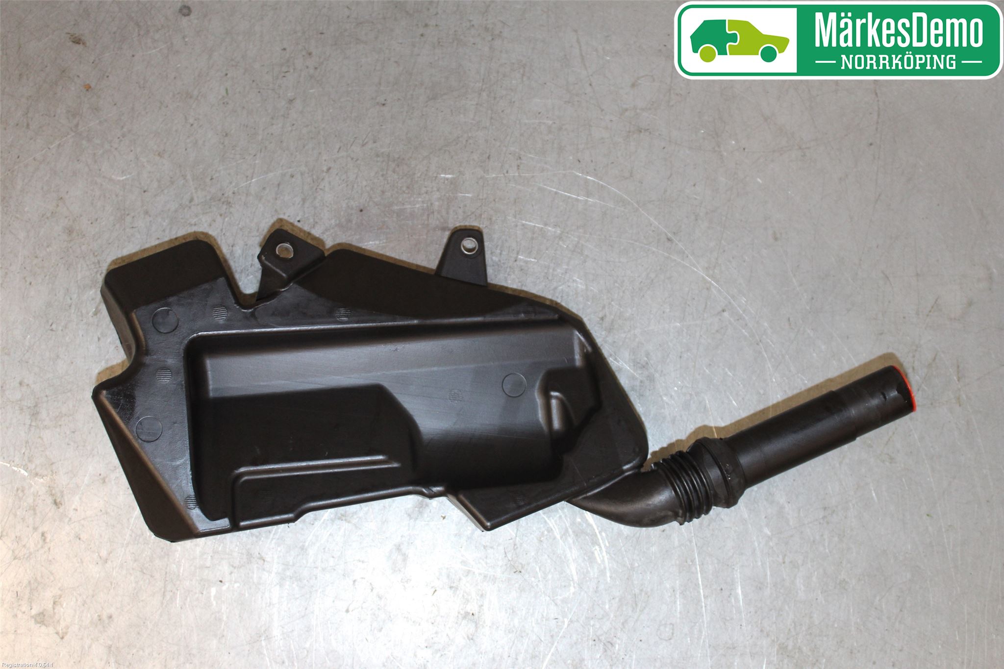 Audi A6 ALLROAD 12-18 Spolartank Vindruta-Strål