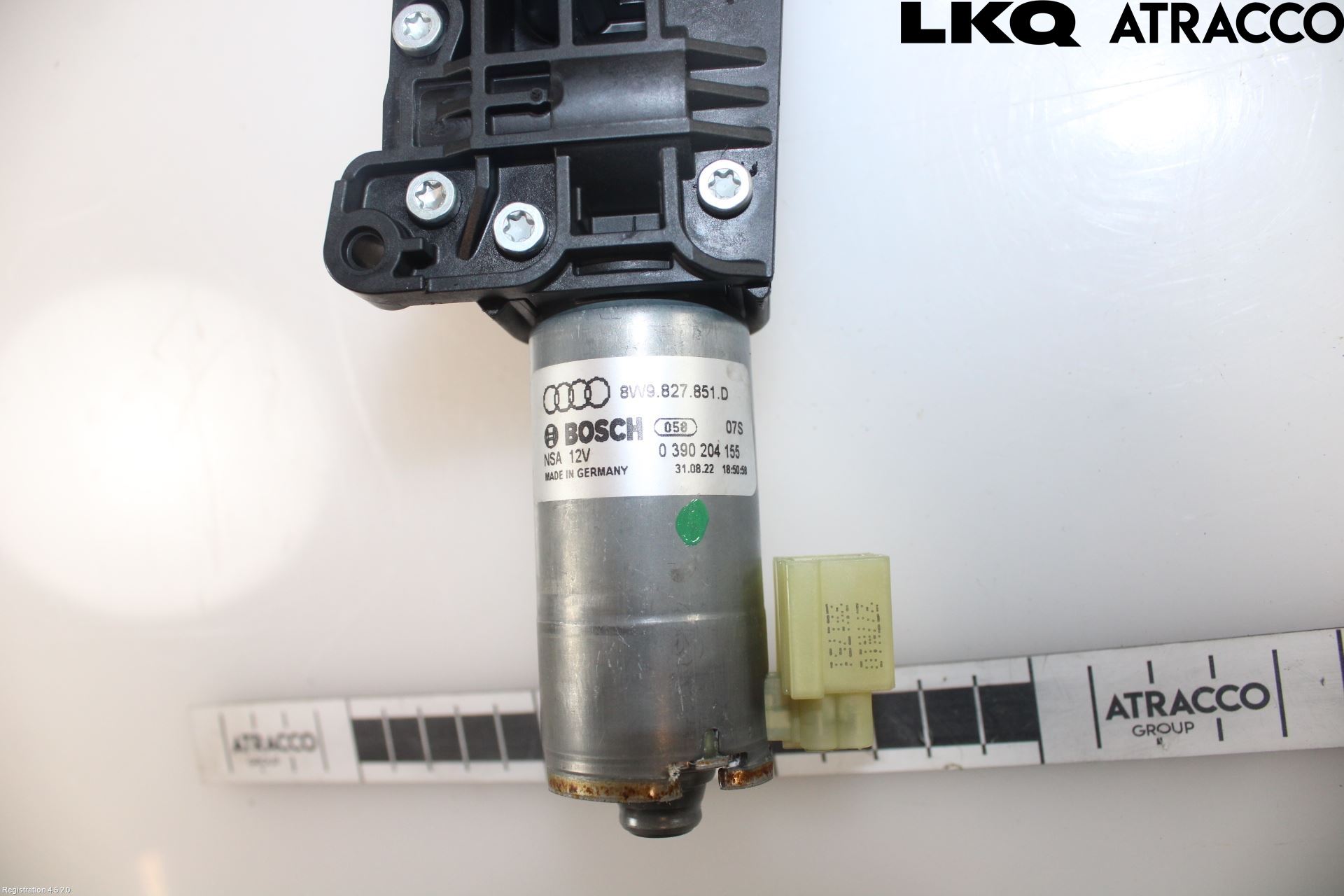 Audi A4/S4 B9 20- Bakluckeöppnare Automatisk