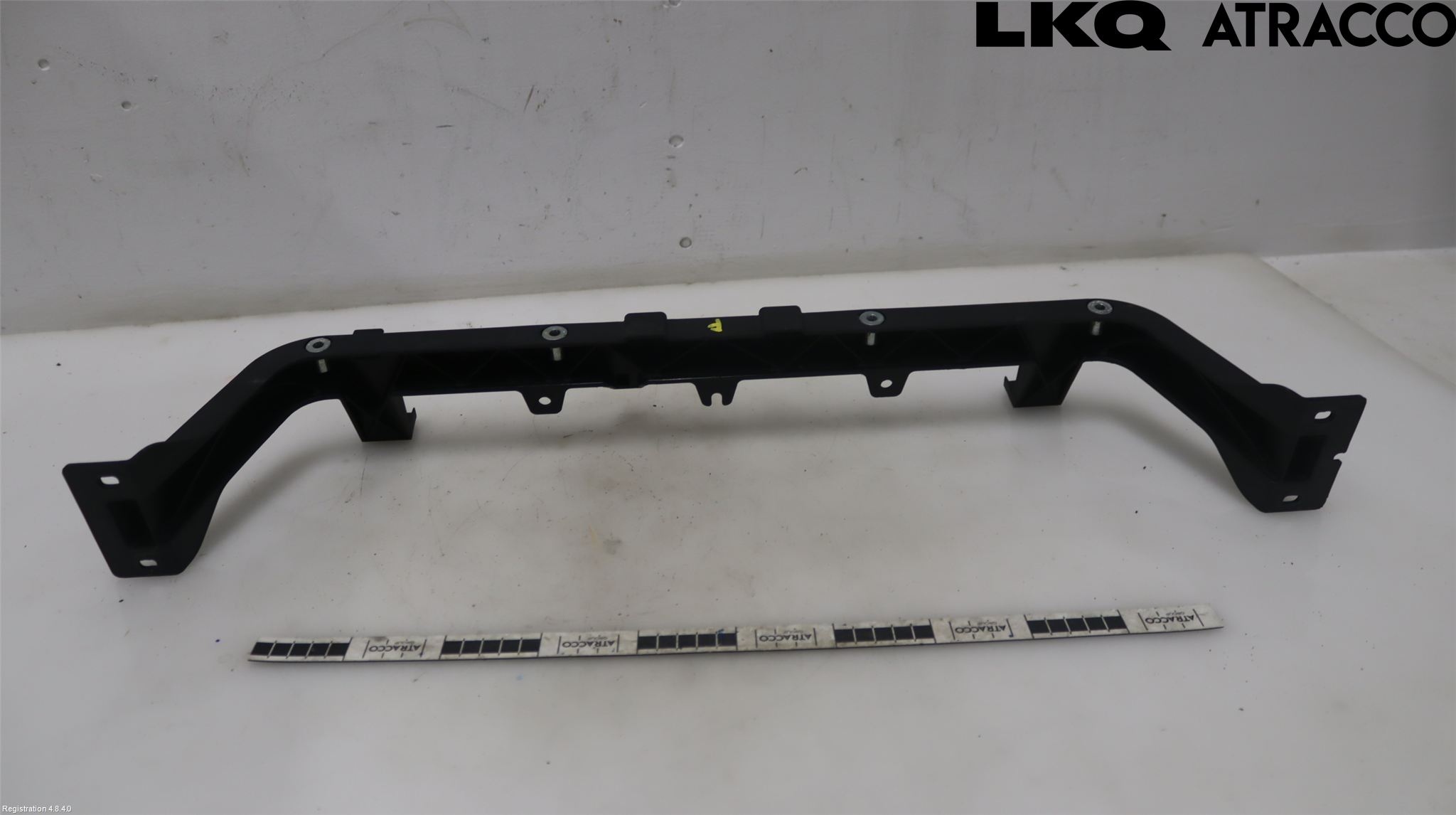 Mopedbil Microcar MICROCAR M. GO Front Huvlåsplåt-Balk