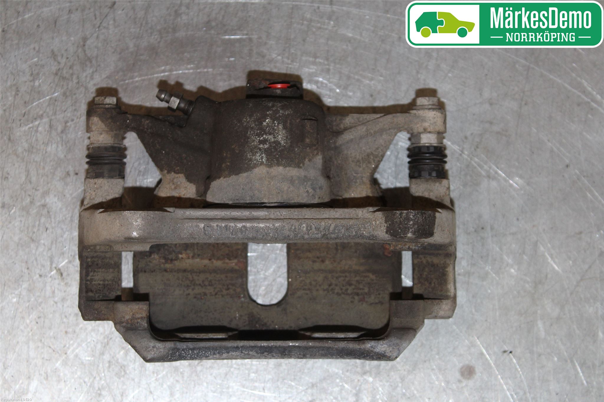 Volkswagen VW PASSAT 15-19 Bromsok Fram Vänster