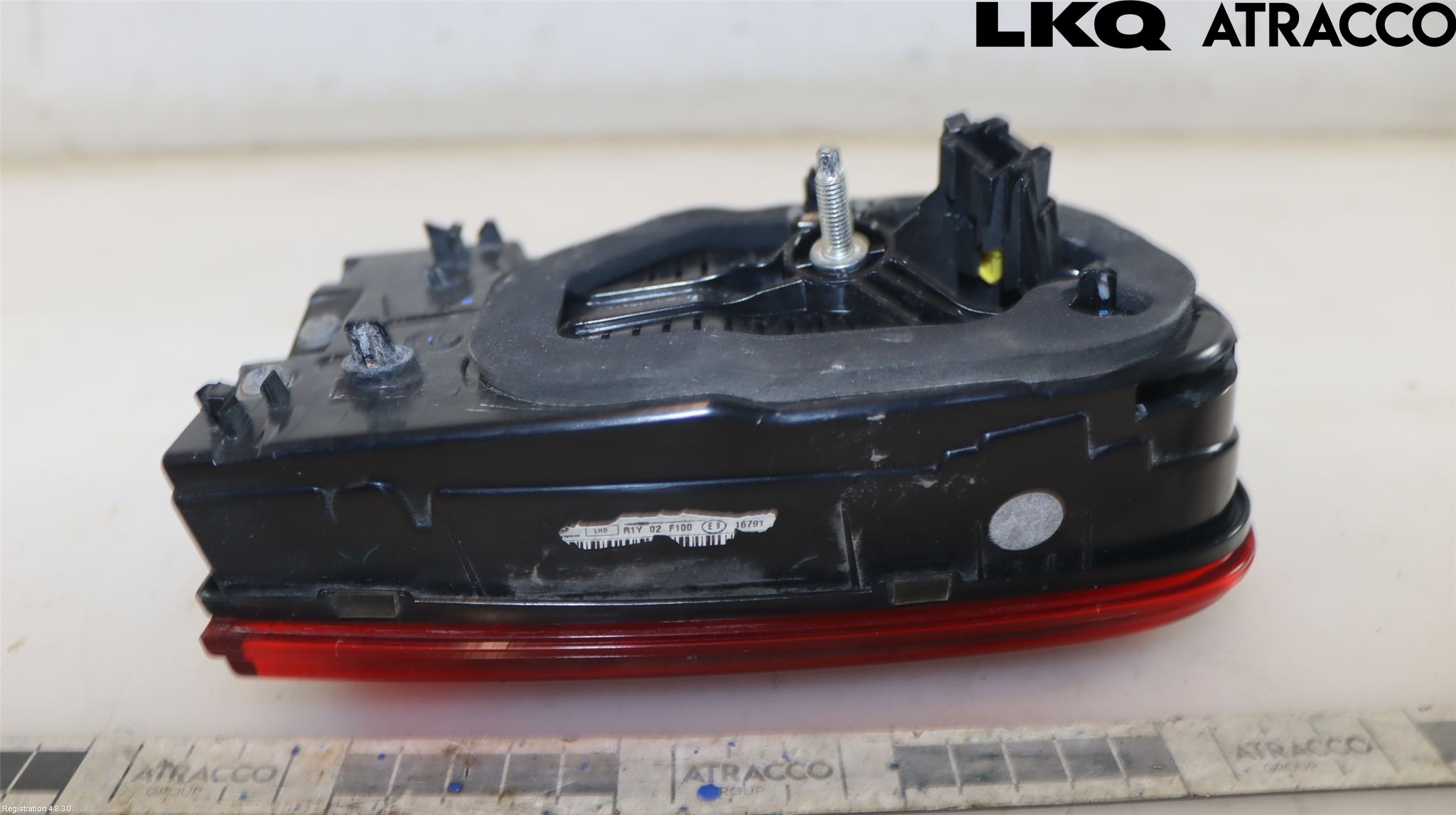 Citroen C4 CACTUS 14-20 Bakljus Lucka Vä