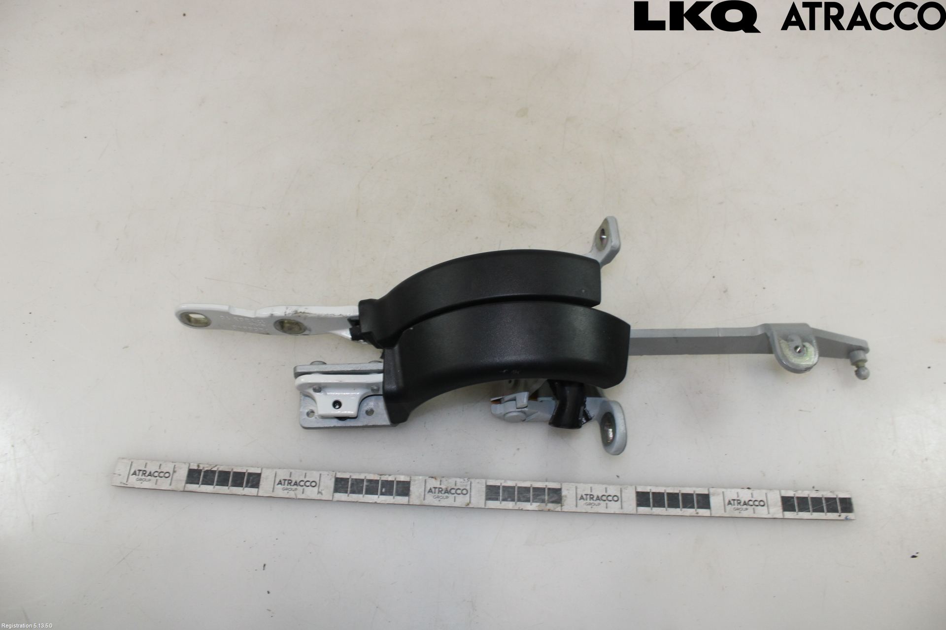 BMW 5 F10/F11/F18 09-17 Bakluckegångjärn Hö