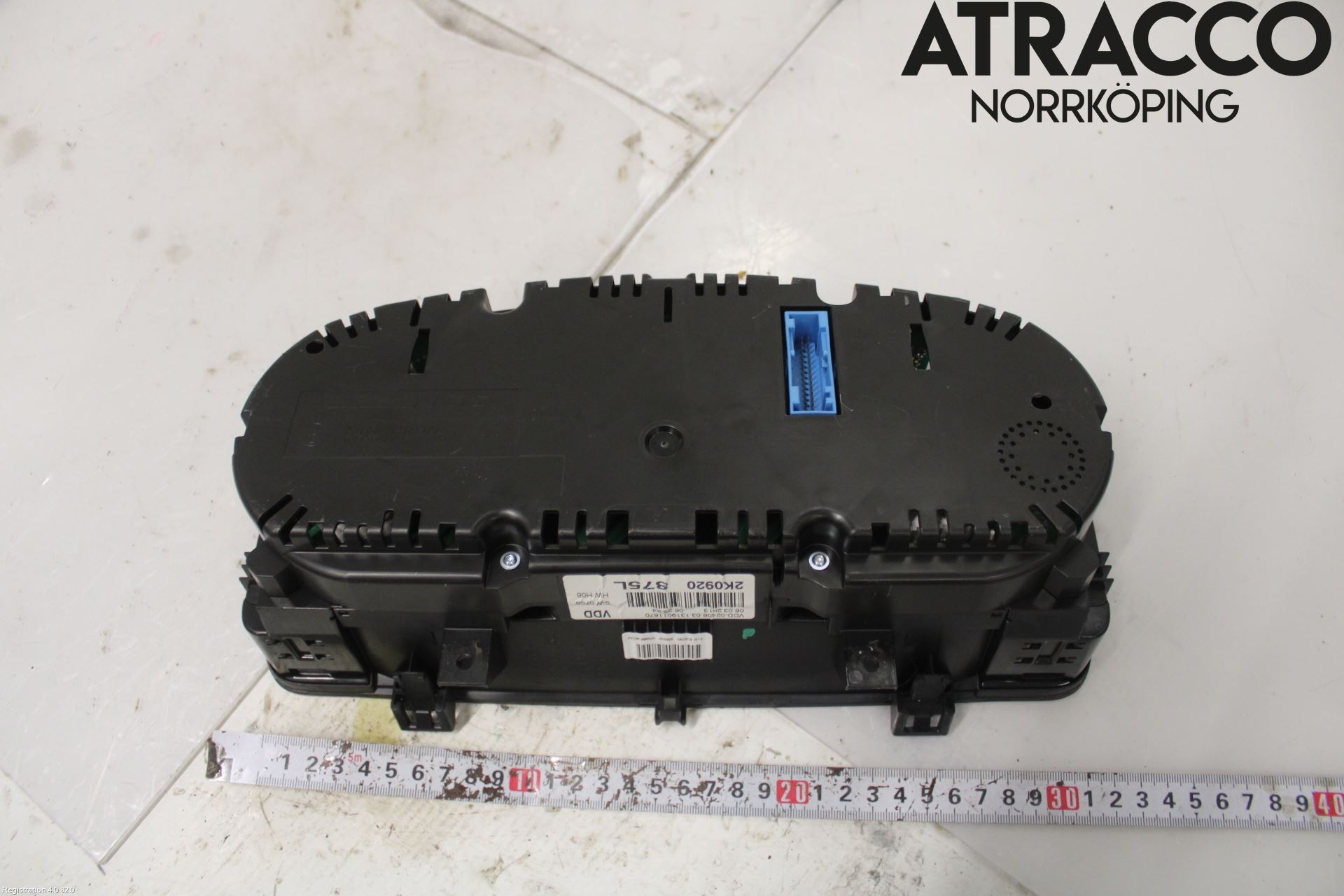 Volkswagen VW CADDY 11-15 Instrument Komb