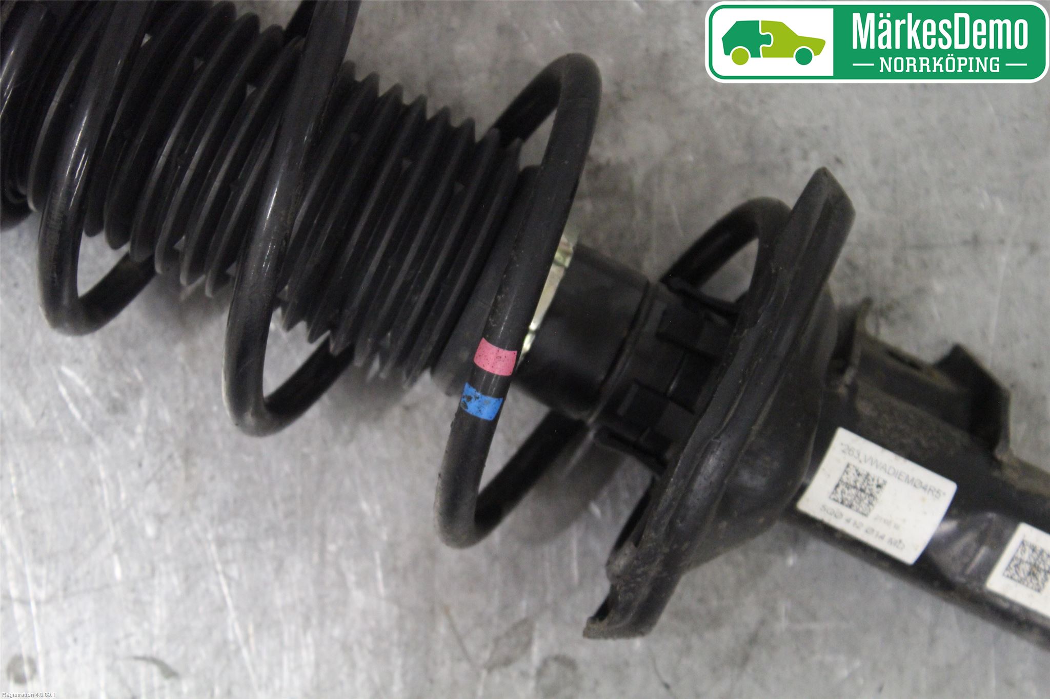 Volkswagen VW GOLF / E-GOLF VII 13-20 Fjäderben Fram Höger