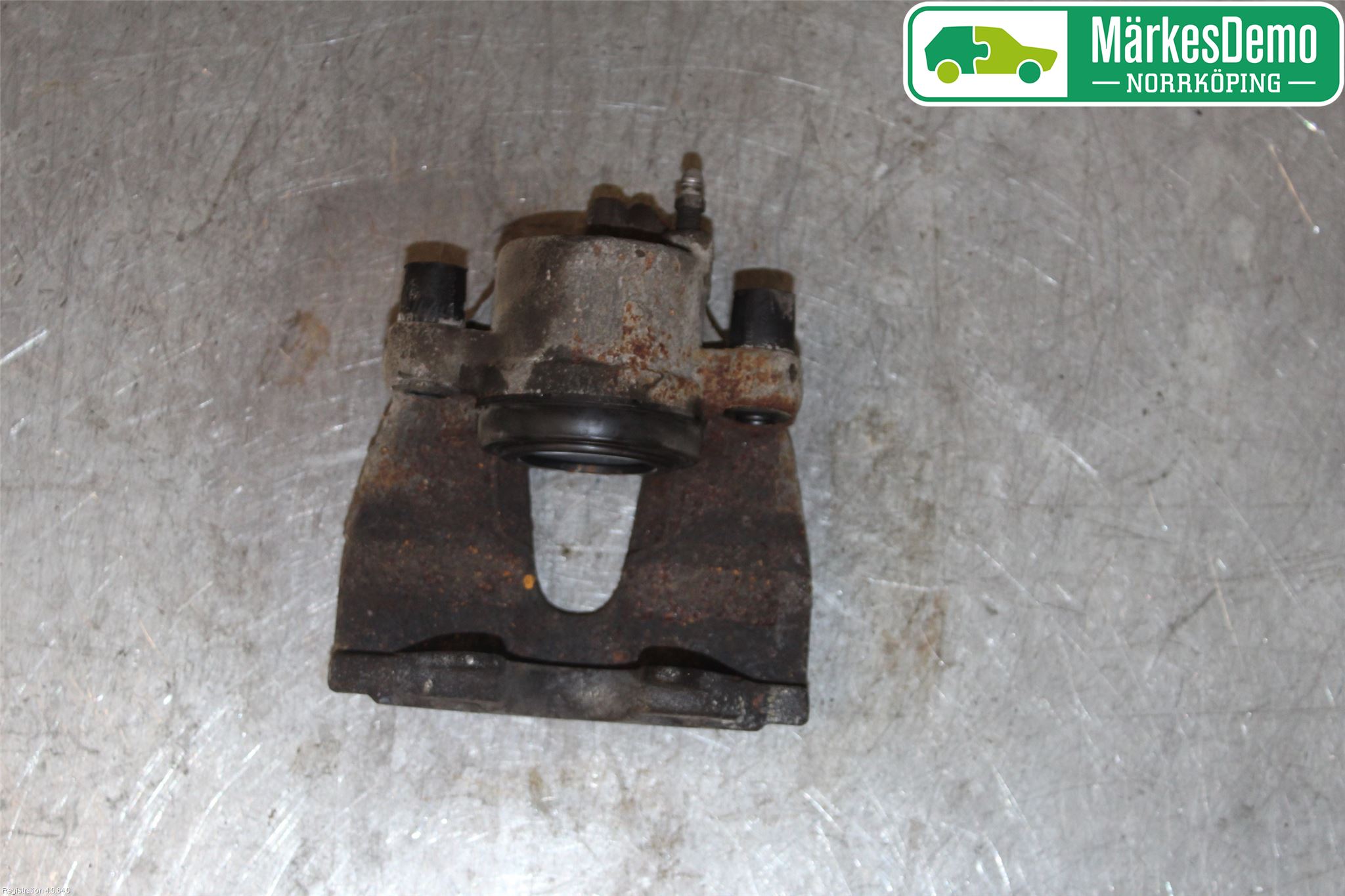 Volvo V40 12-19 Bromsok Fram Höger