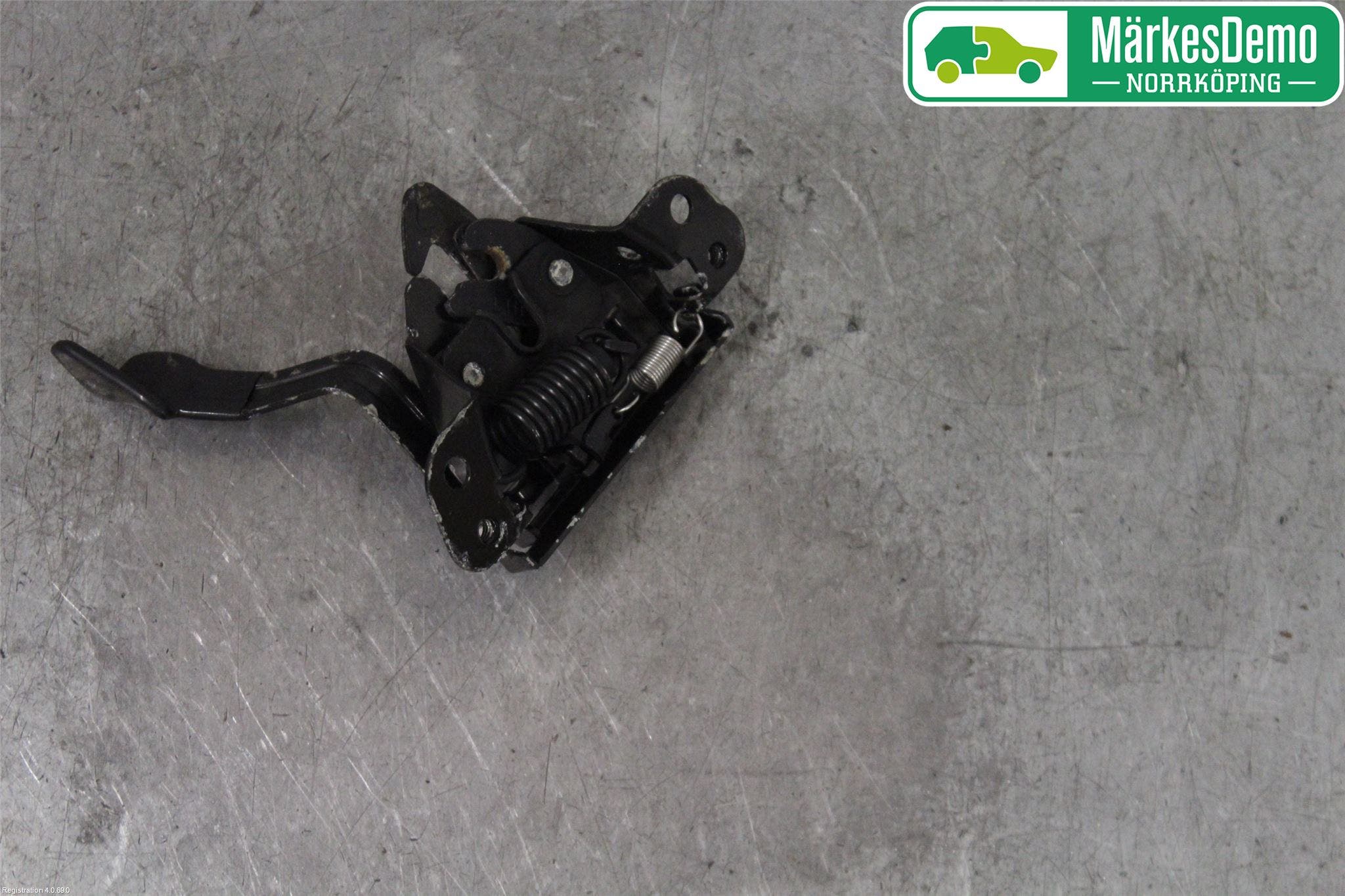 Hyundai i30 GD 13-17 Huvlås