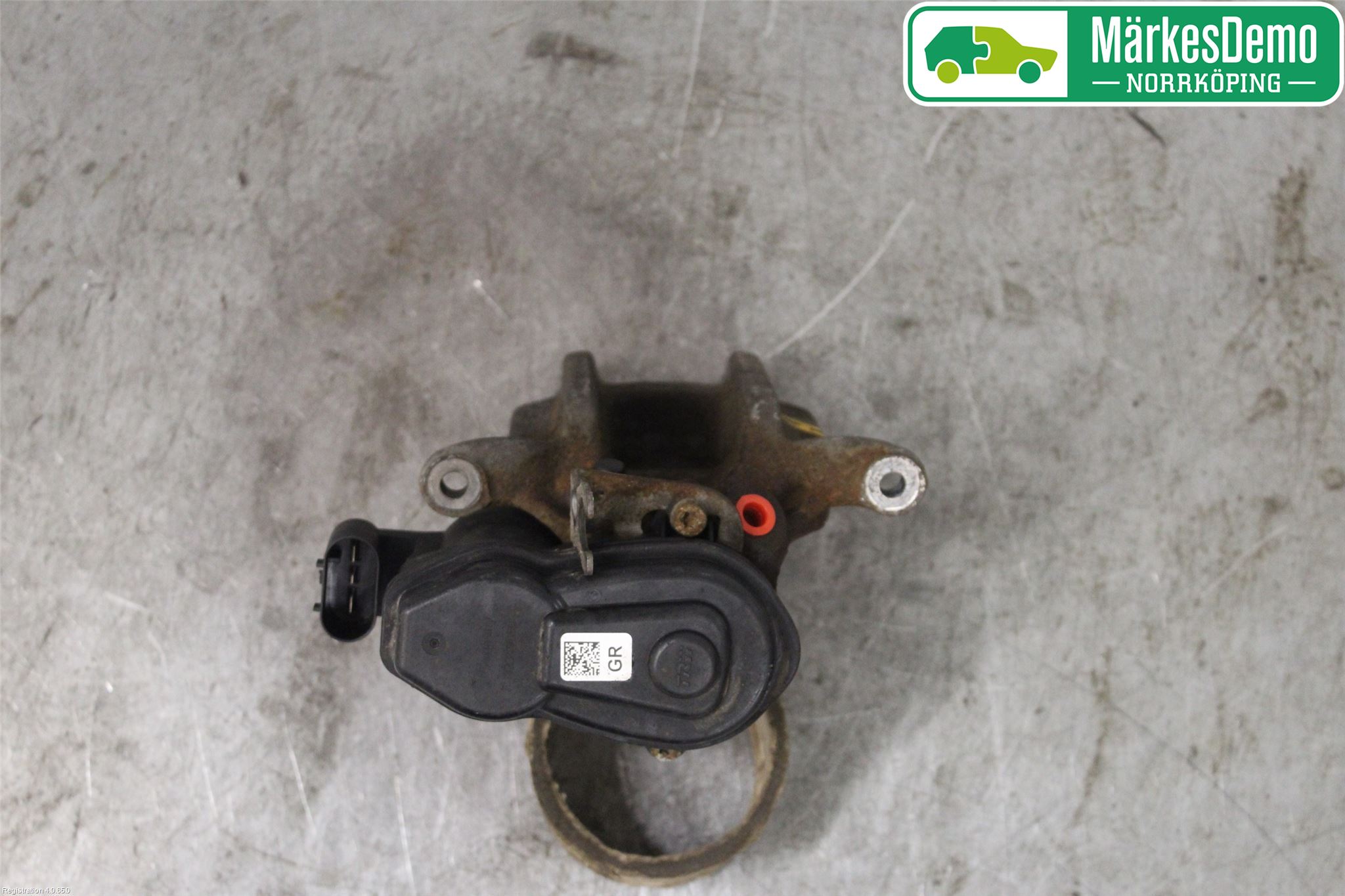 BMW 5 F10/F11/F18 09-17 Bromsok Bak Höger
