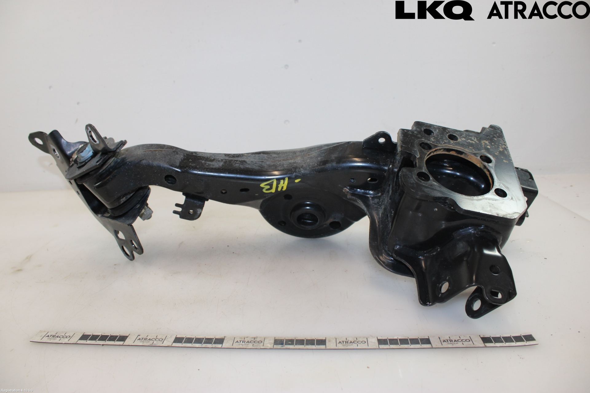Toyota YARIS CROSS XP21 21- Hjullagerhus-Spindel Hö B