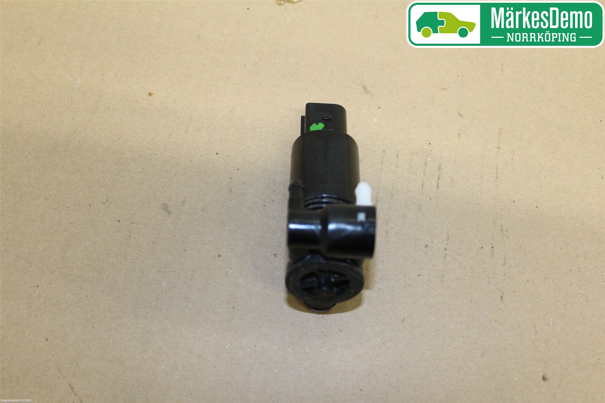 Jaguar I-PACE 18- Spolarpump Vindruta