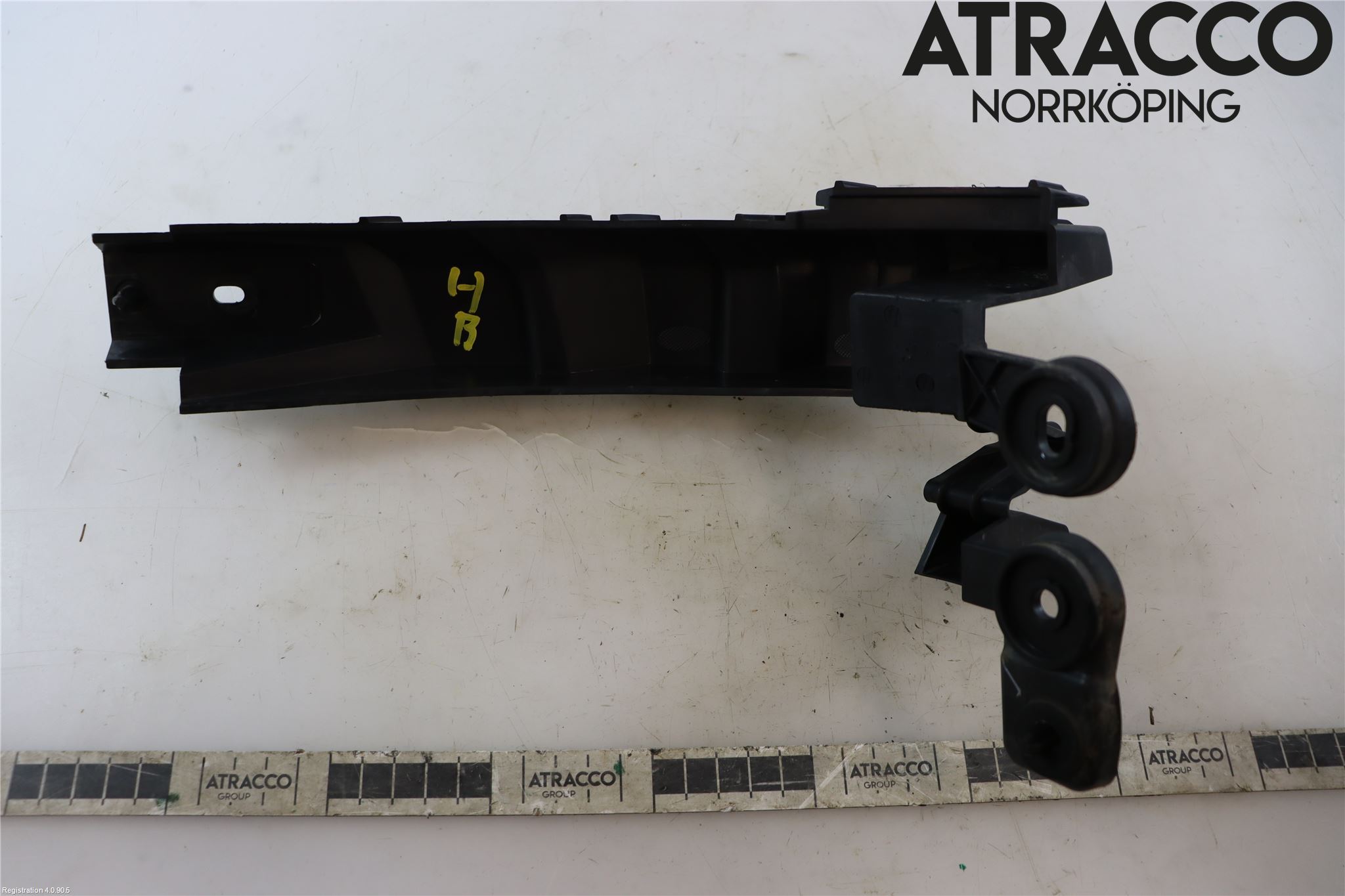 Jaguar F-PACE Stötfångarfäste Bak Hö