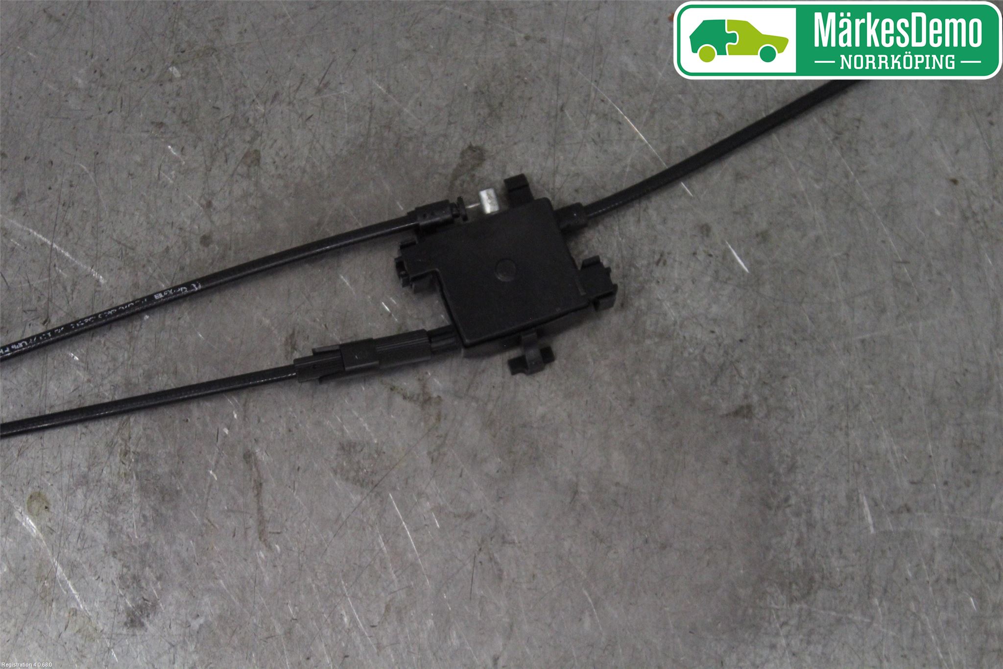 Skoda SUPERB 16-24 Huvlås