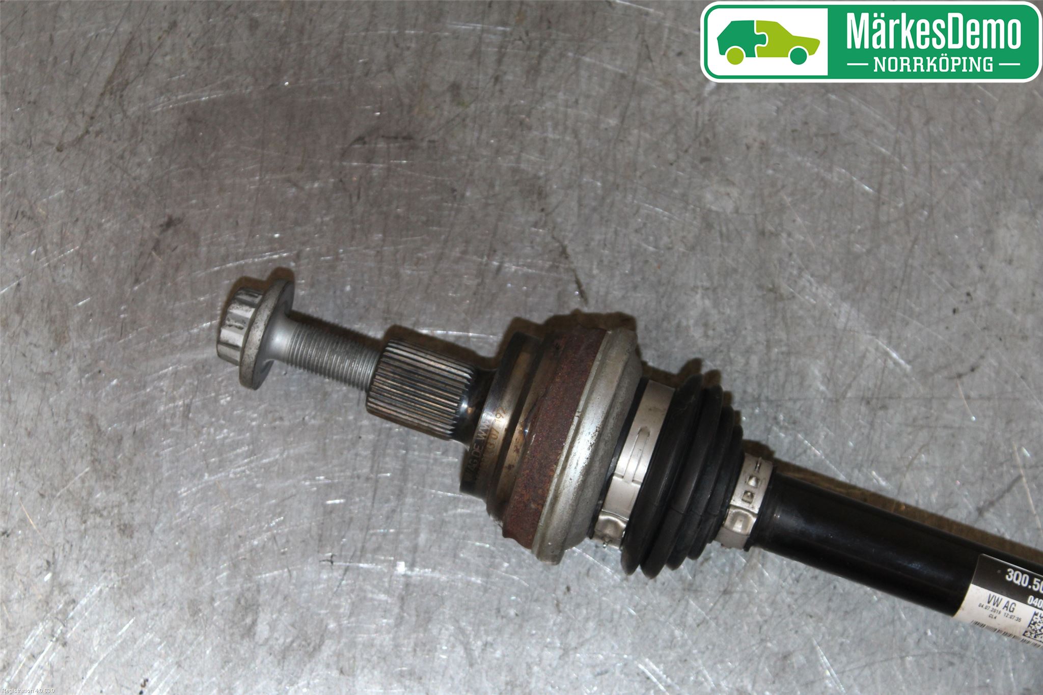 Volkswagen VW TIGUAN 16-24 Drivaxel Bak Vänster