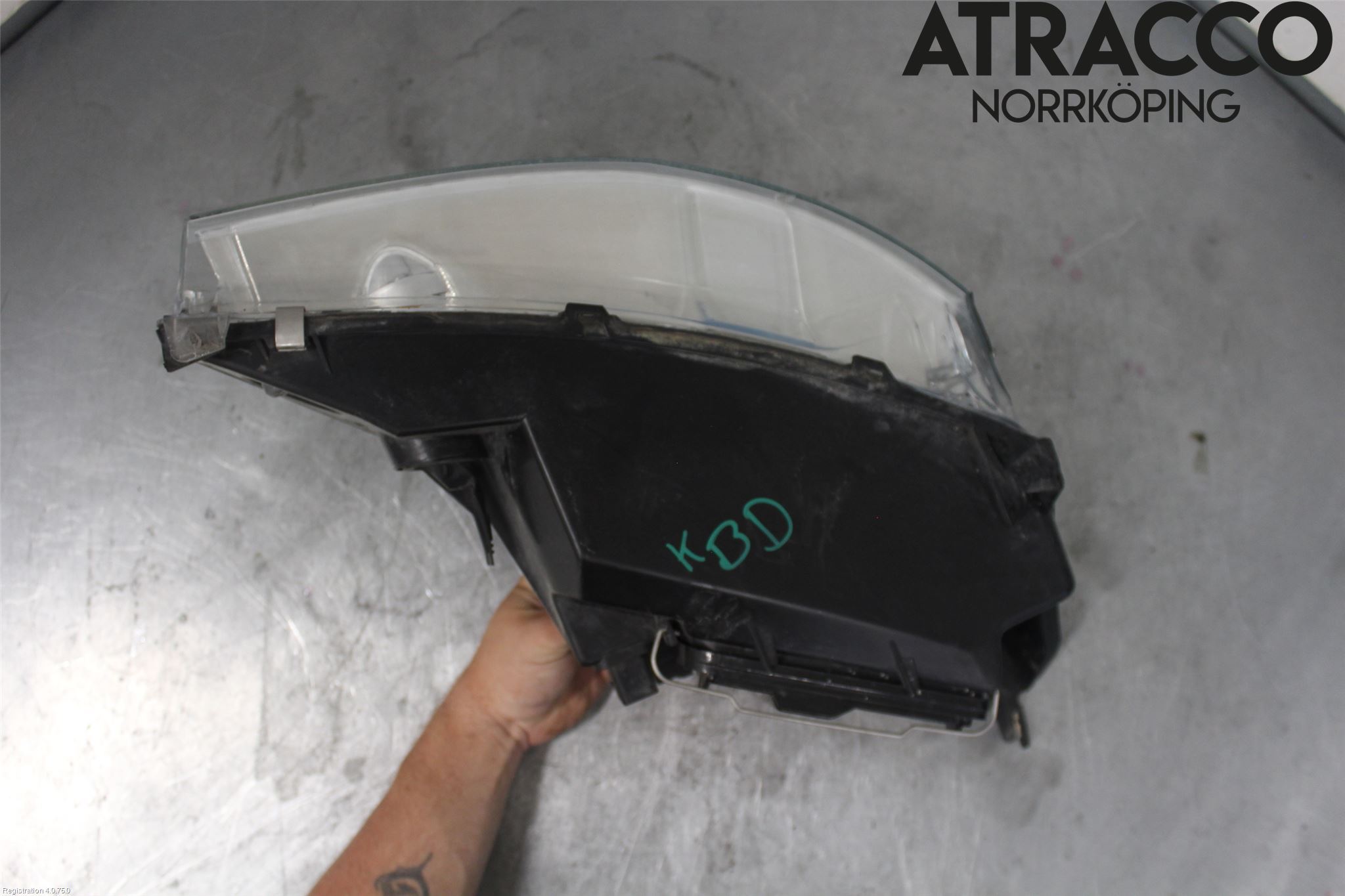 Ford FOCUS     99-04 Strålkastare Vänster