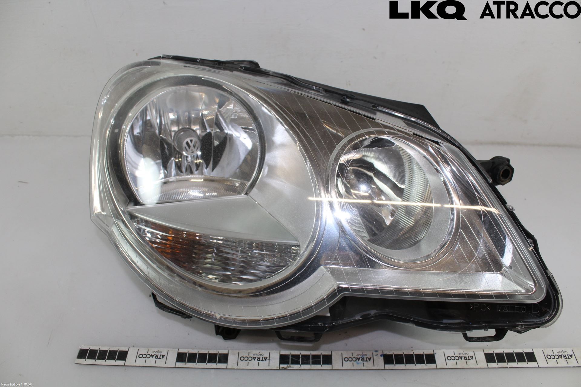 Volkswagen VW POLO 05-09 Strålkastare Höger