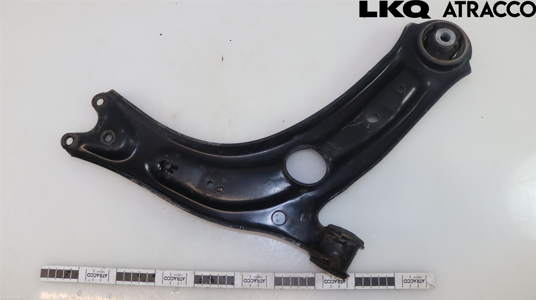 Volkswagen VW PASSAT 15-19 Bärarm Fram Undre Vä