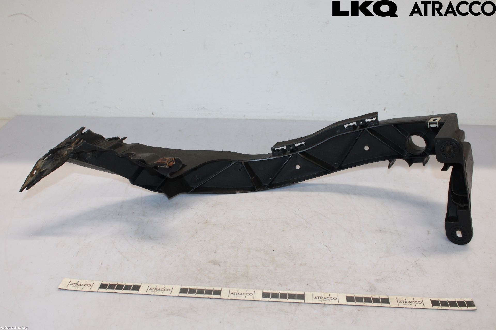 BMW 1 E87/81 5D/3D 03-11 Strålkast Fästsarg