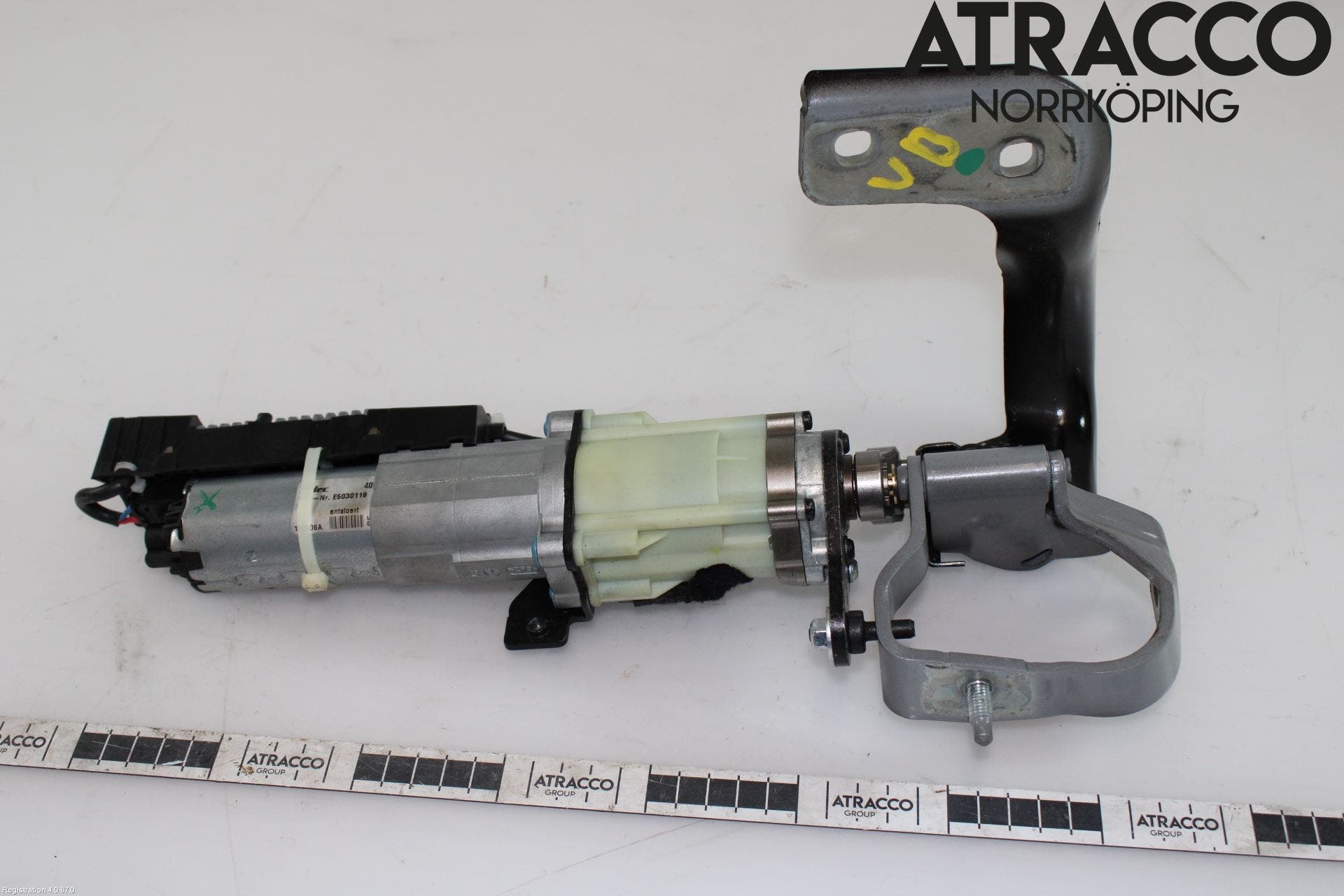 Audi Q5 09-16 Bakluckegångjärn Vä