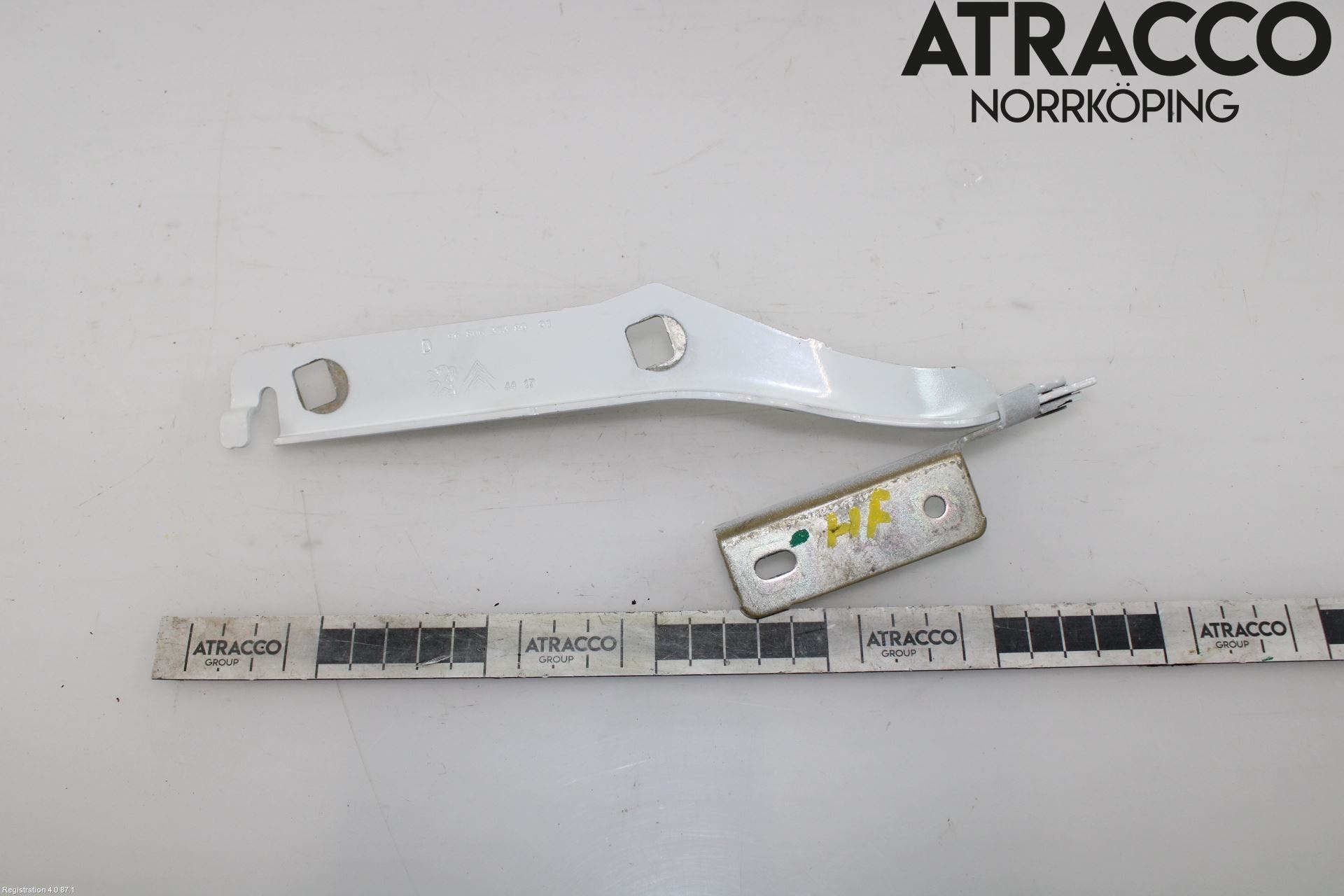 Peugeot PARTNER 16-18 Huvgångjärn