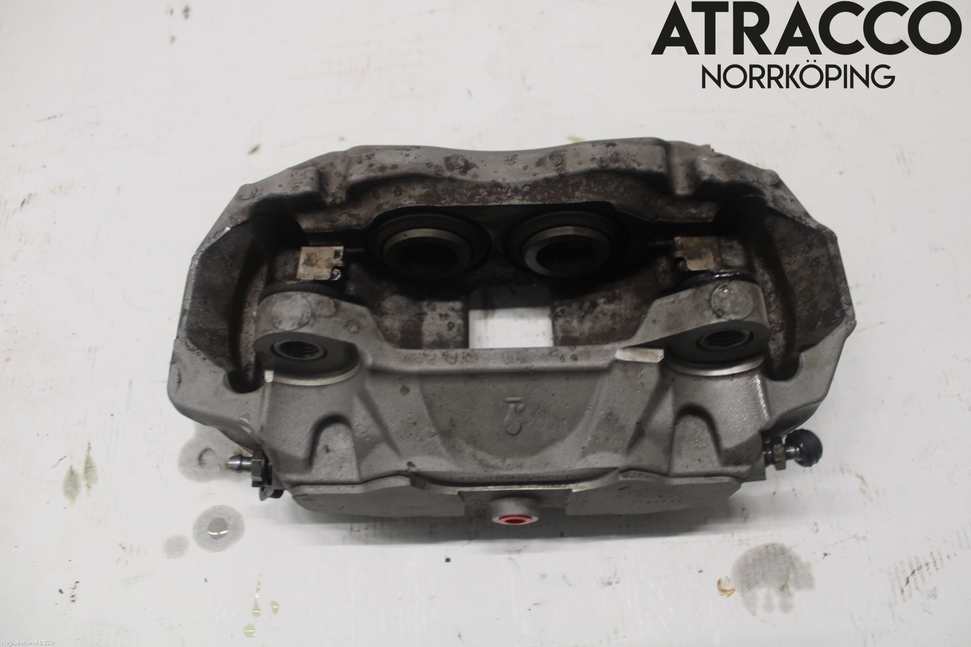 Audi A4/S4 B9 16-19 Bromsok Fram Vänster