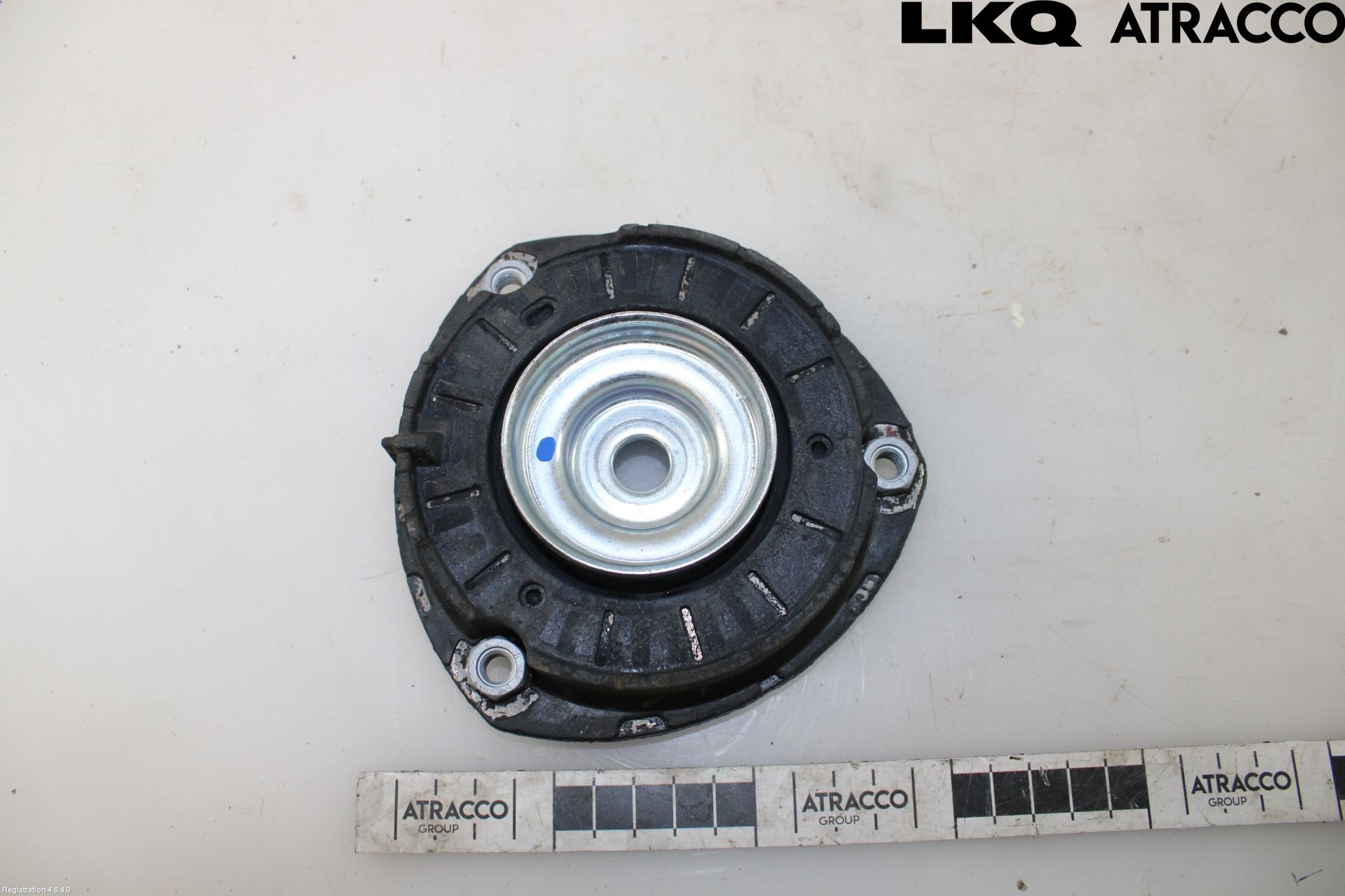 Volkswagen VW PASSAT 24- Fjäderbenslager Fram