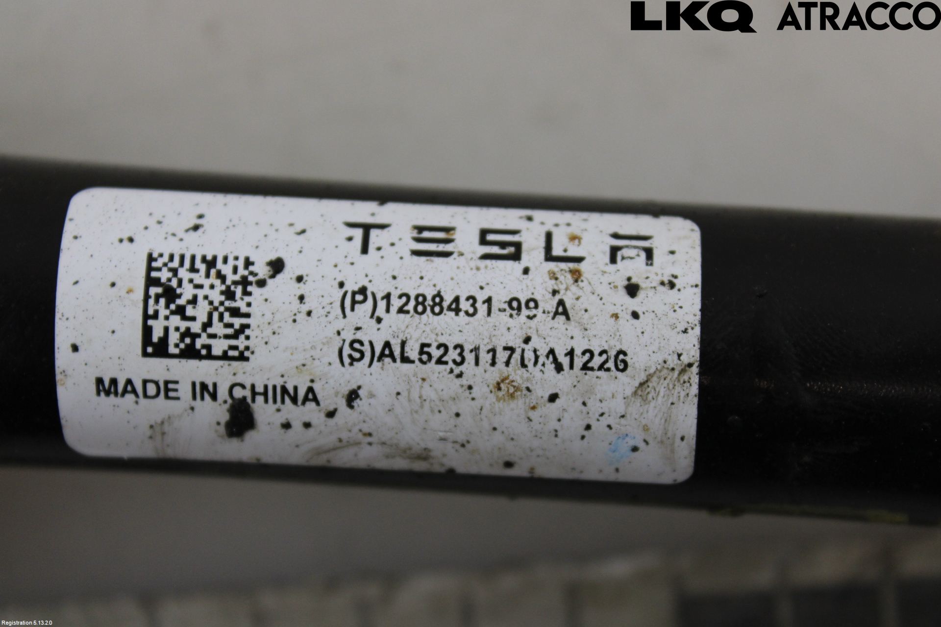 Tesla MODEL Y 21- Bärarm Bak Höger