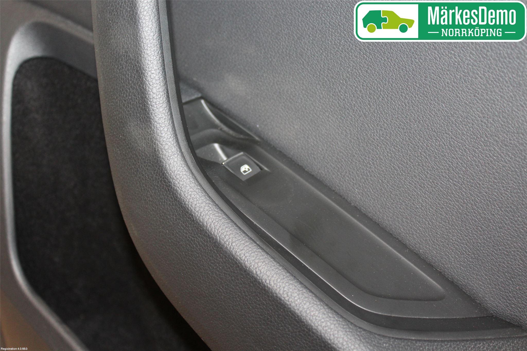 Skoda SUPERB 16-24 Dörrklädsel Hö