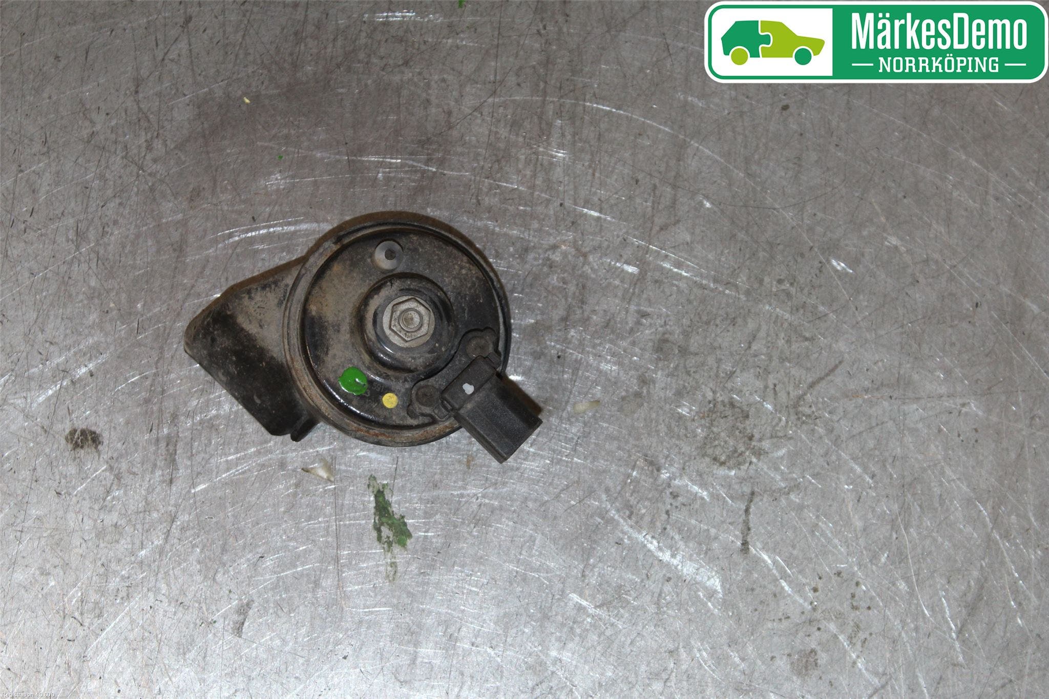 Audi A4 12-15 Signalhorn