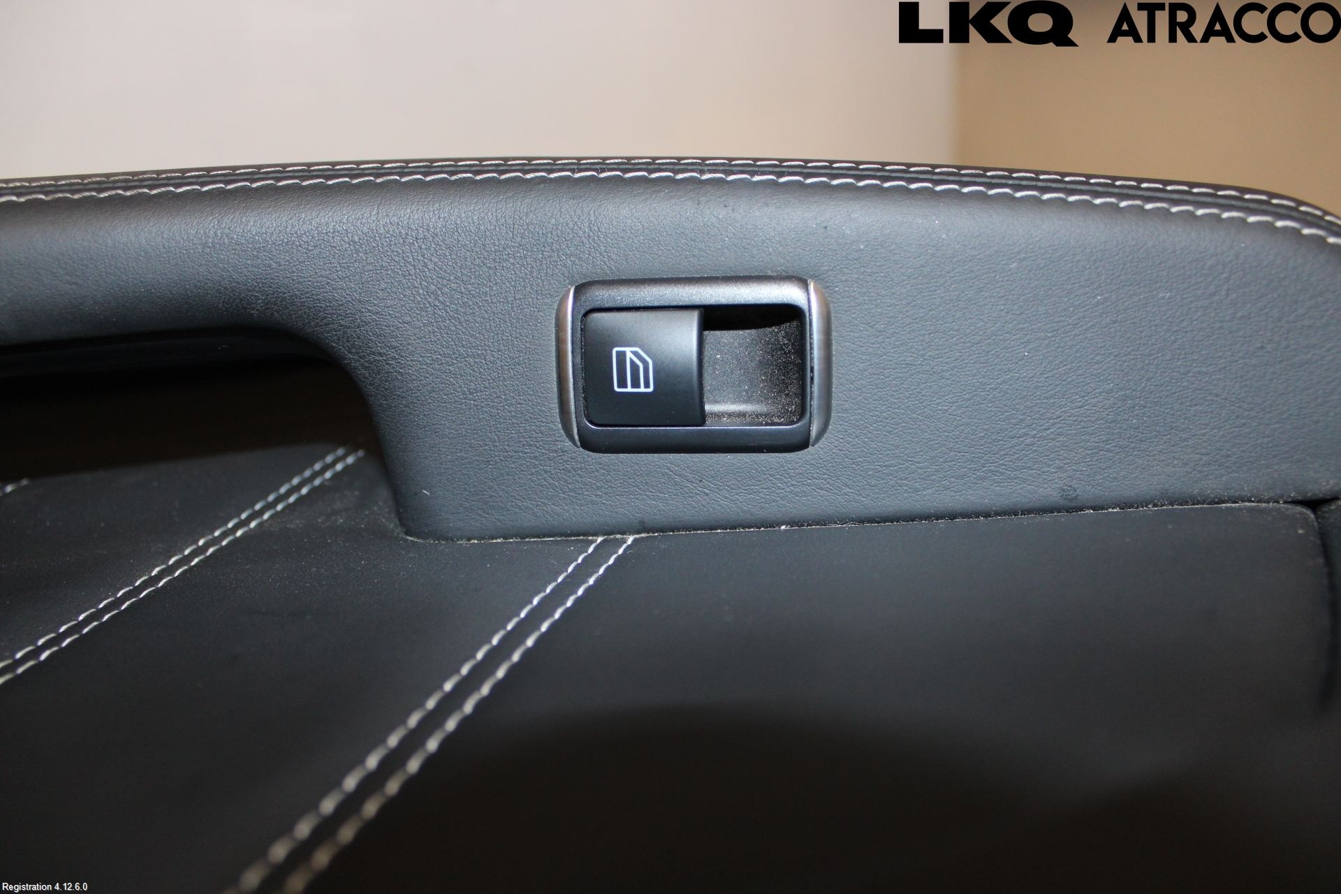 Mercedes-Benz MB E-KLASS (W212) 09-16 Dörrklädsel Hö