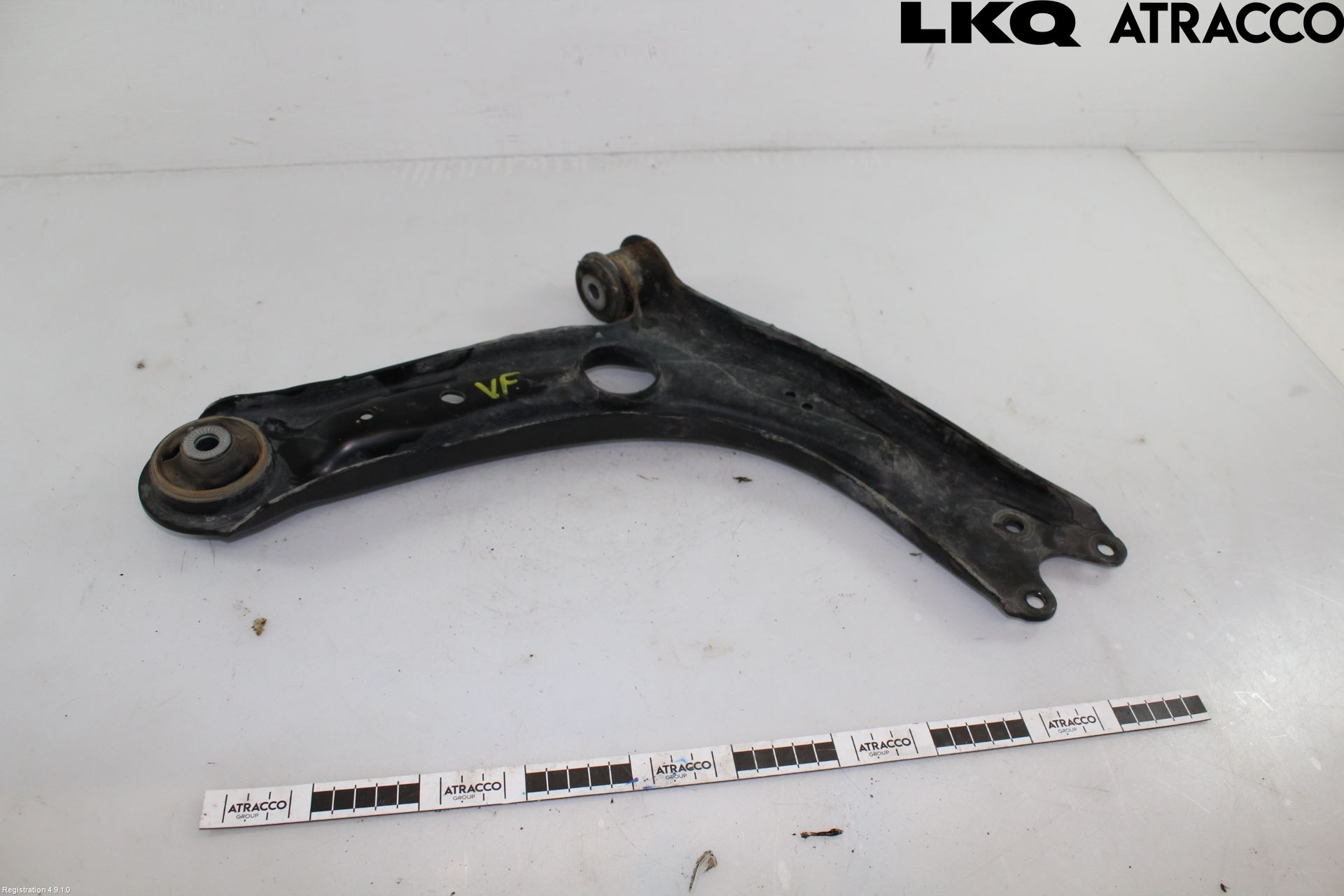 Volkswagen VW PASSAT 15-19 Bärarm Fram Undre Vä