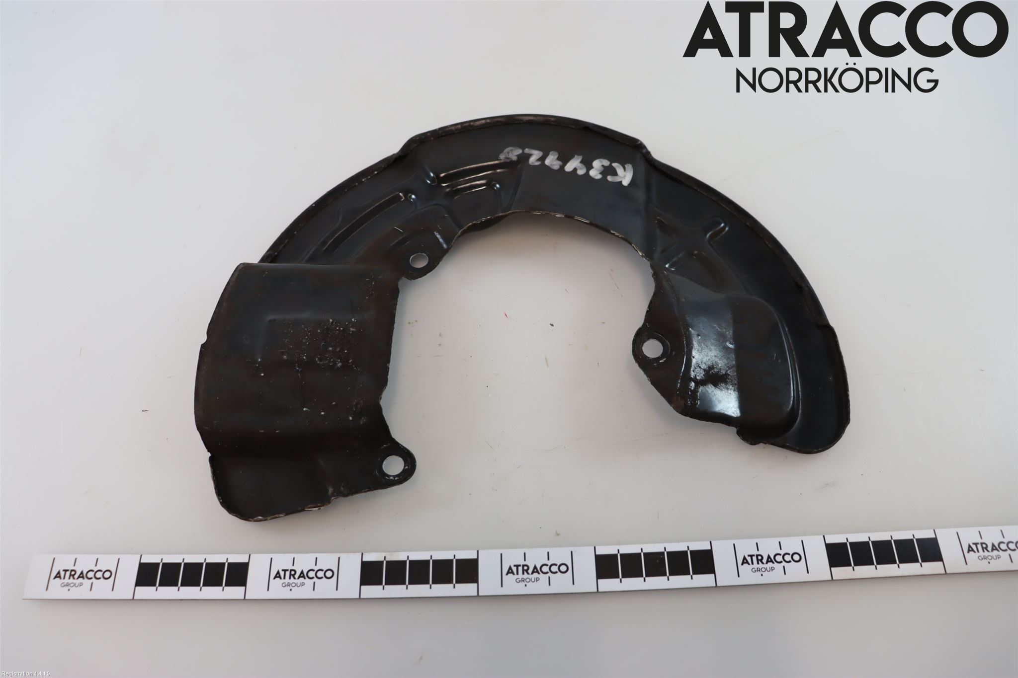 Volvo V70 05-08 Bromssköld Fram