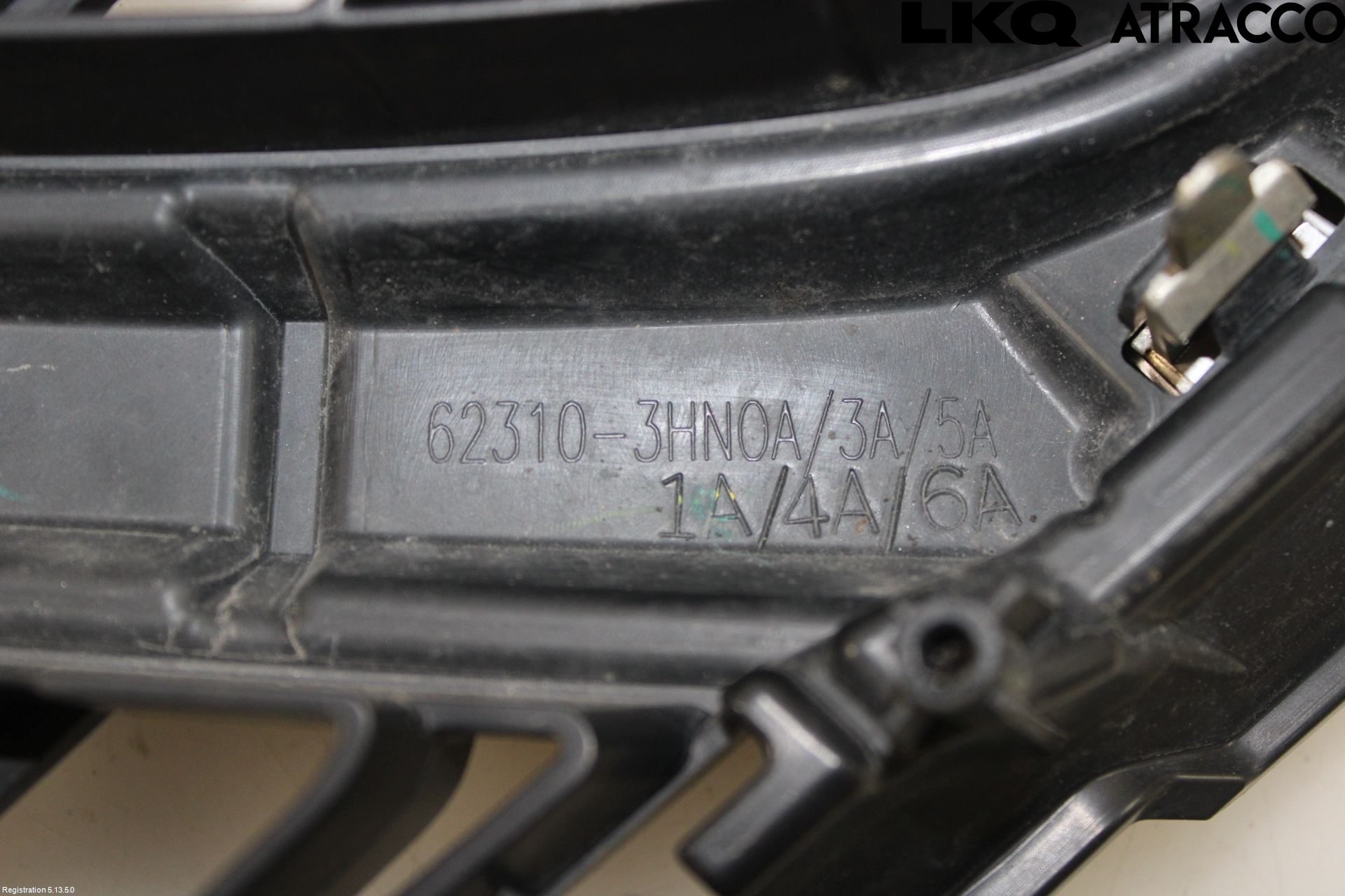 Nissan MICRA 11-16 Grill Komp