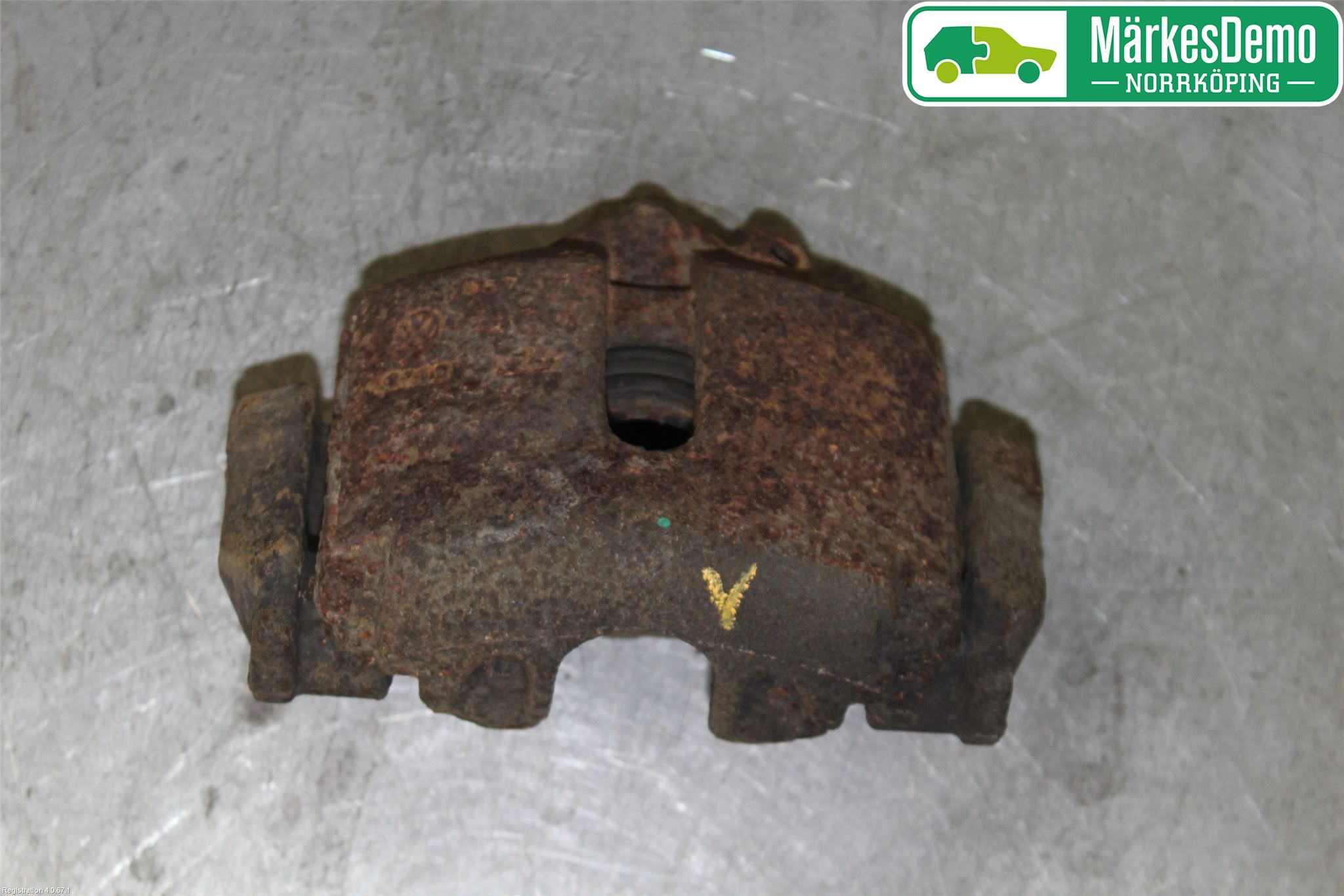 Volkswagen VW PASSAT 11-14 Bromsok Fram Vänster