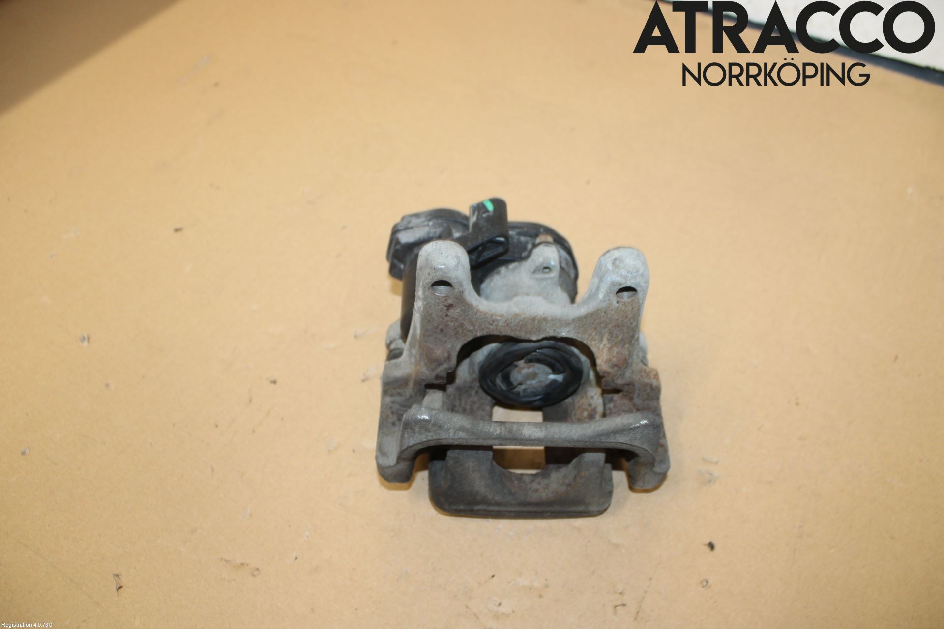 Audi Q3 8U 12-18 Bromsok Bak Vänster